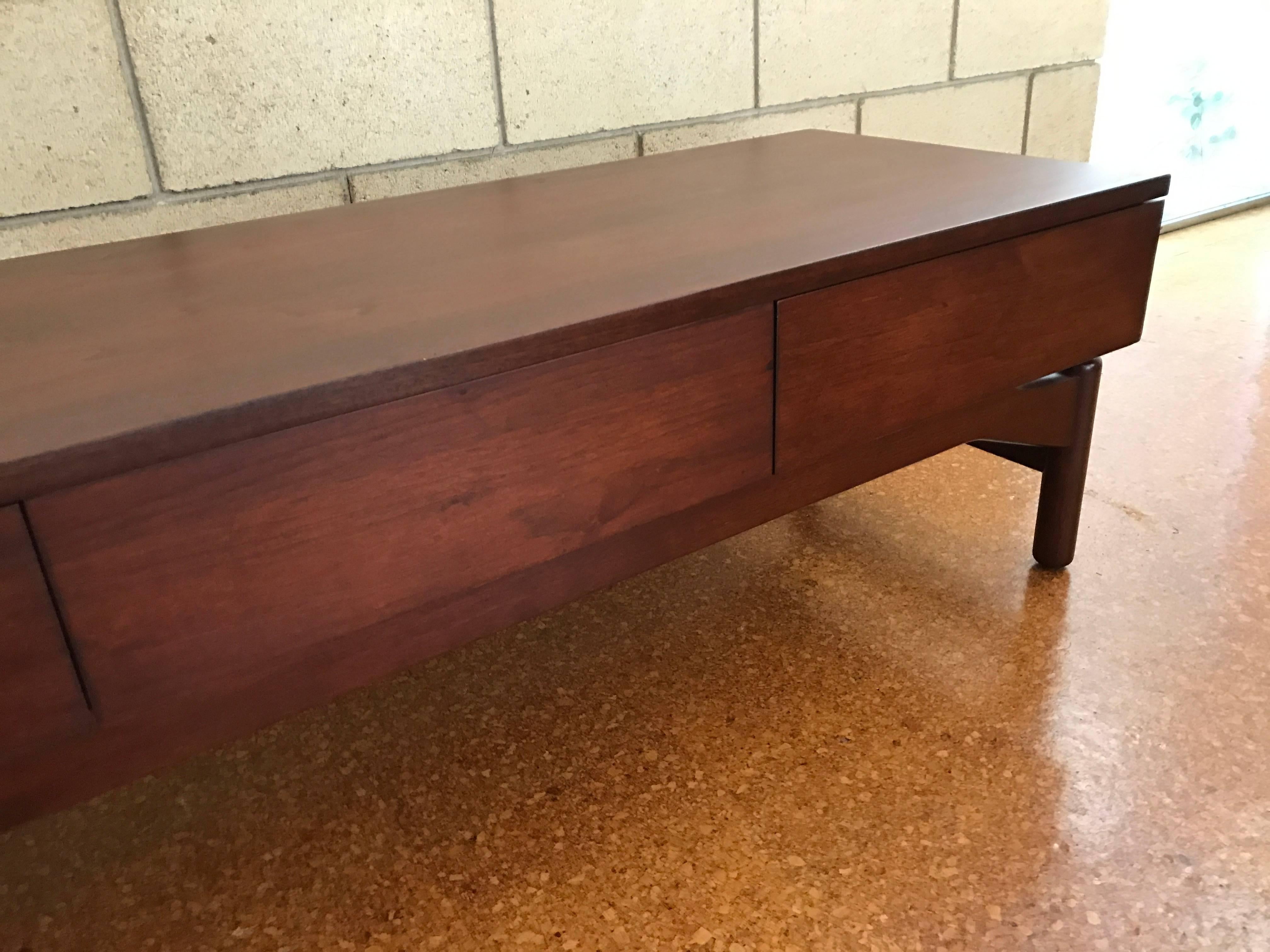 Low Console, Bench or Coffee Table by Greta Grossman for Glenn of California In Good Condition In Southampton, NJ