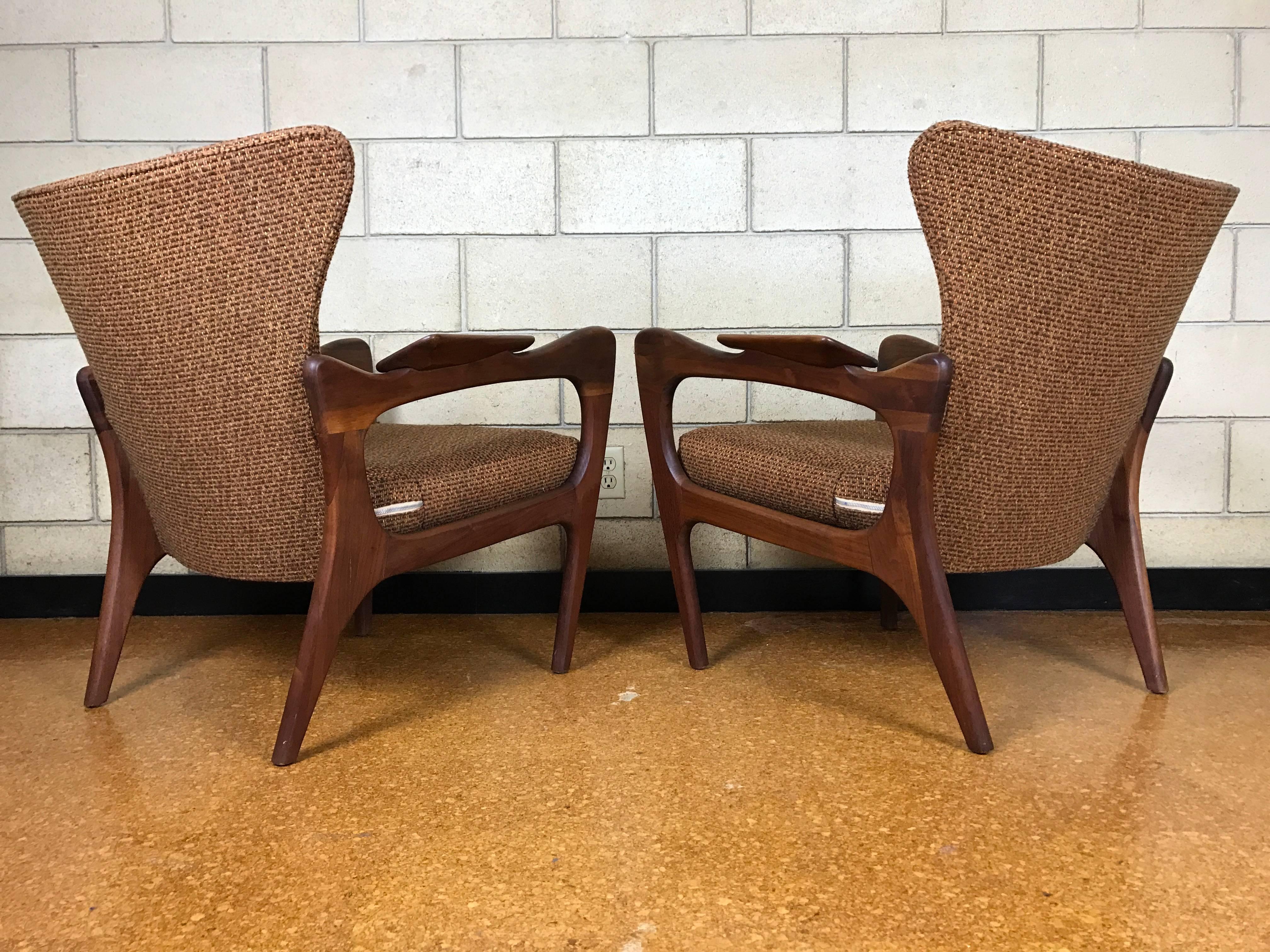 American Pair of Sculptural Wingback Lounge Chairs by Adrian Pearsall, Craft Associates