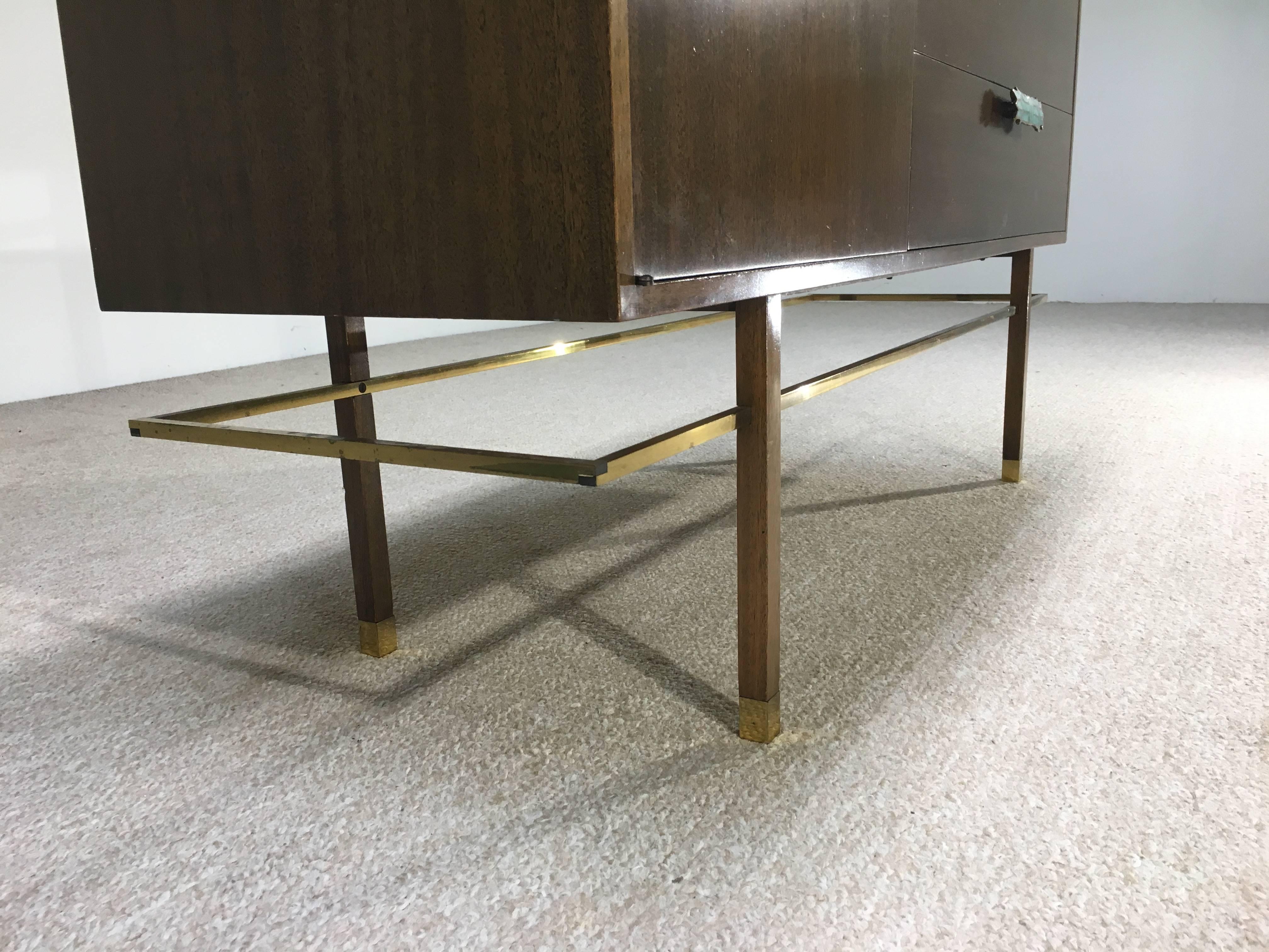 Mid-Century Modern Harvey Probber Credenza with Floating Brass Rail and Custom Pepe Mendoza Pulls