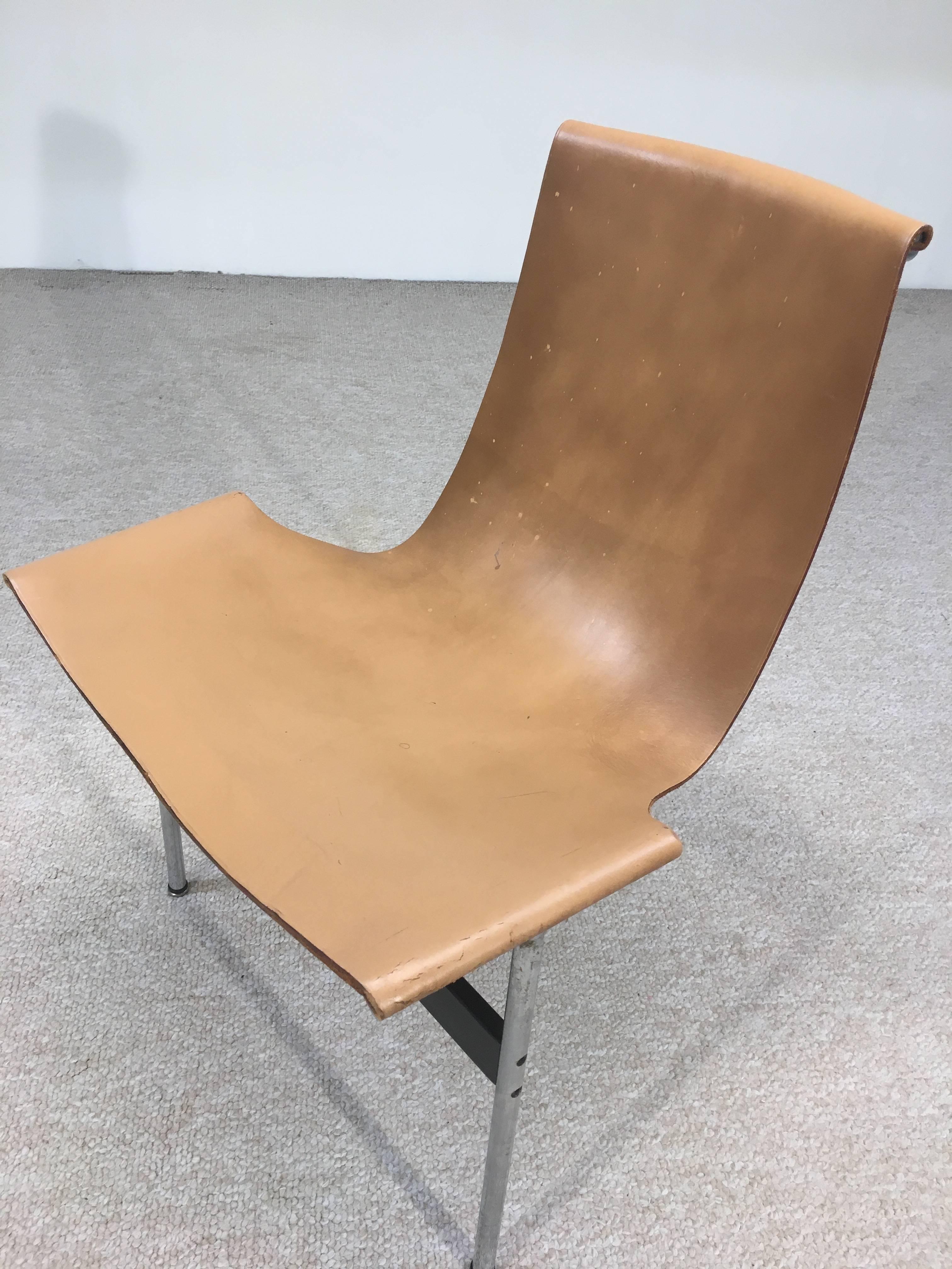 This particular example belonged to 1970s portrait painter Sandra Blumberg. Mick Jagger, Elton John, Mohammad Ali and countless other legends have sat in it to pose.
Leather sling, solid steel T-frame with chromed steel legs.