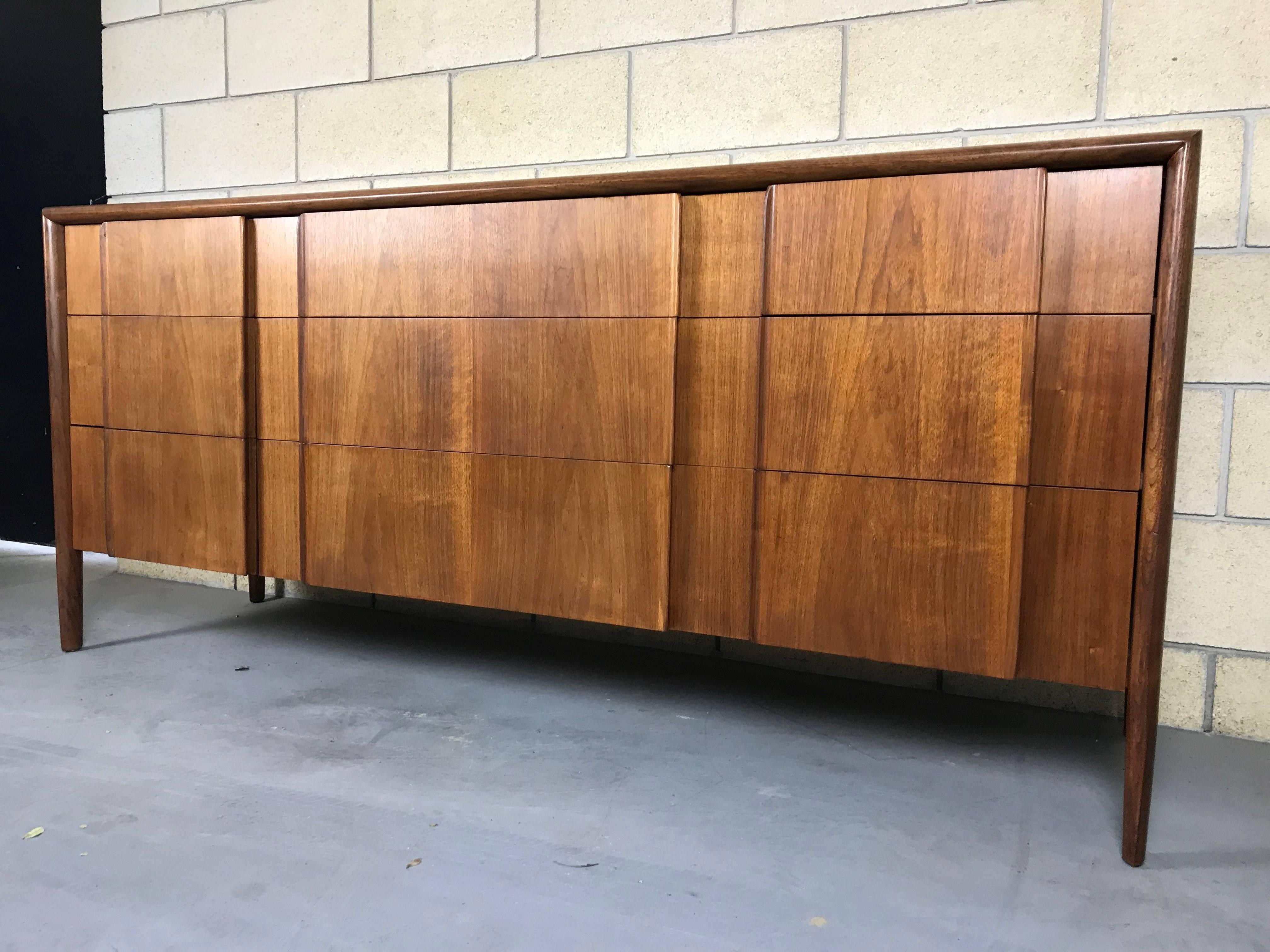 drexel parallel dresser