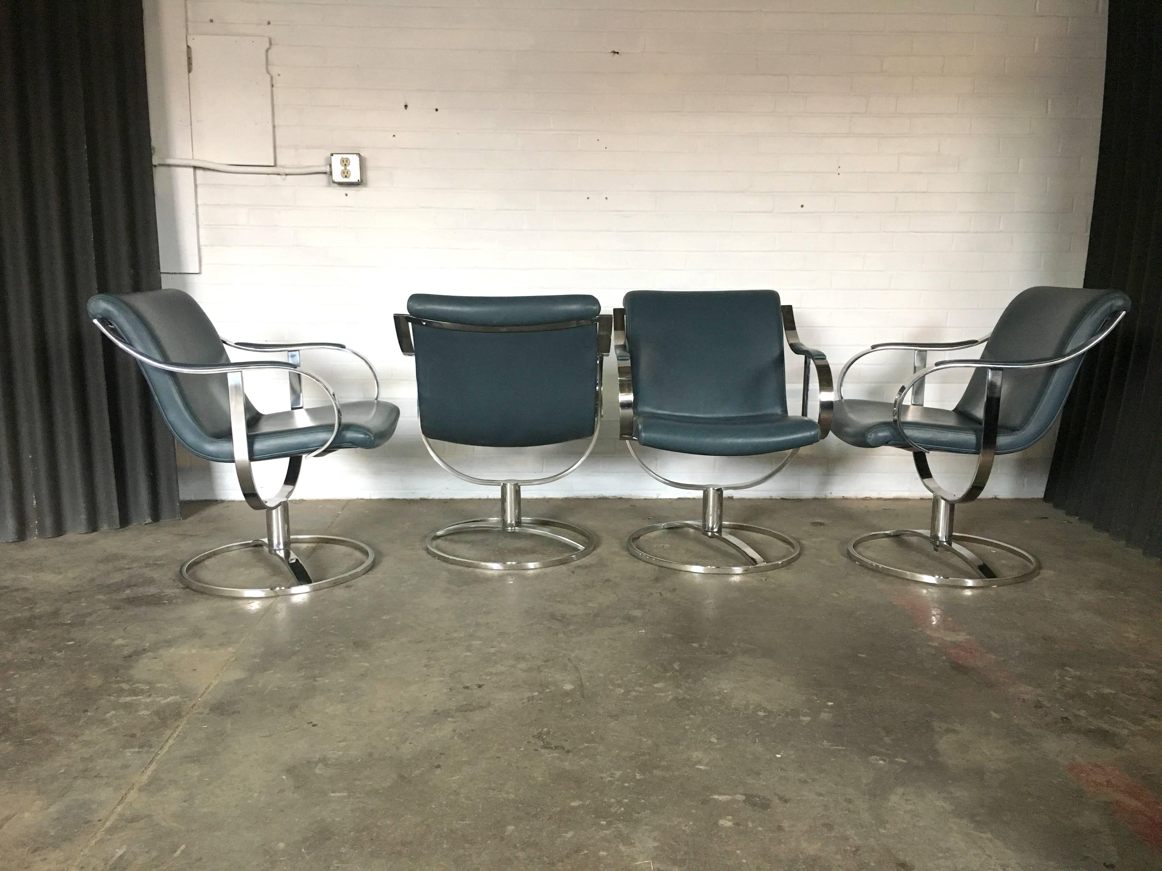 Late 20th Century Grouping of Four, Gardner Leaver for Steelcase Swivel Lounge Chairs