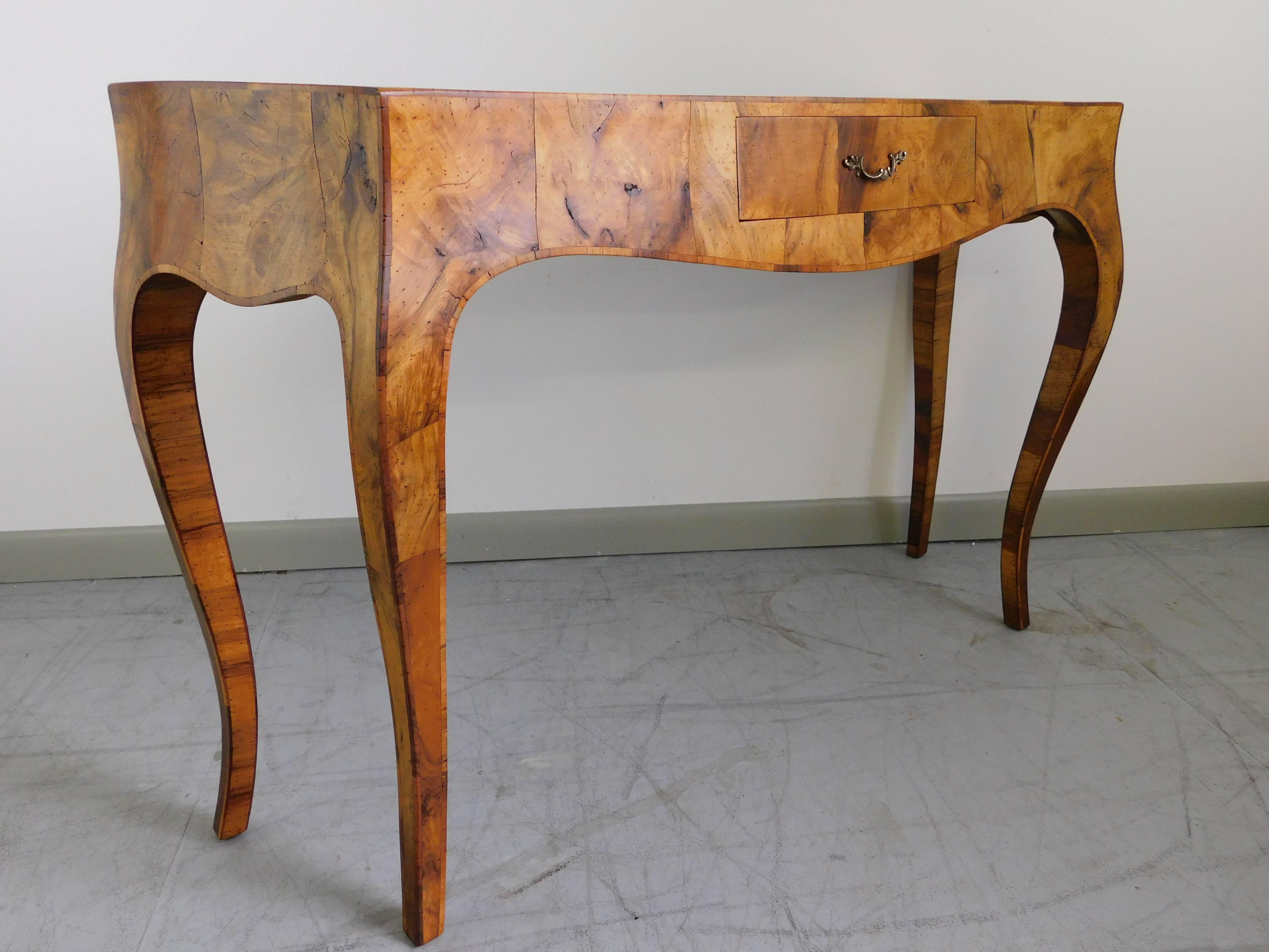 Italian Walnut Oyster Burl Bombe Console Table, 1950s 2