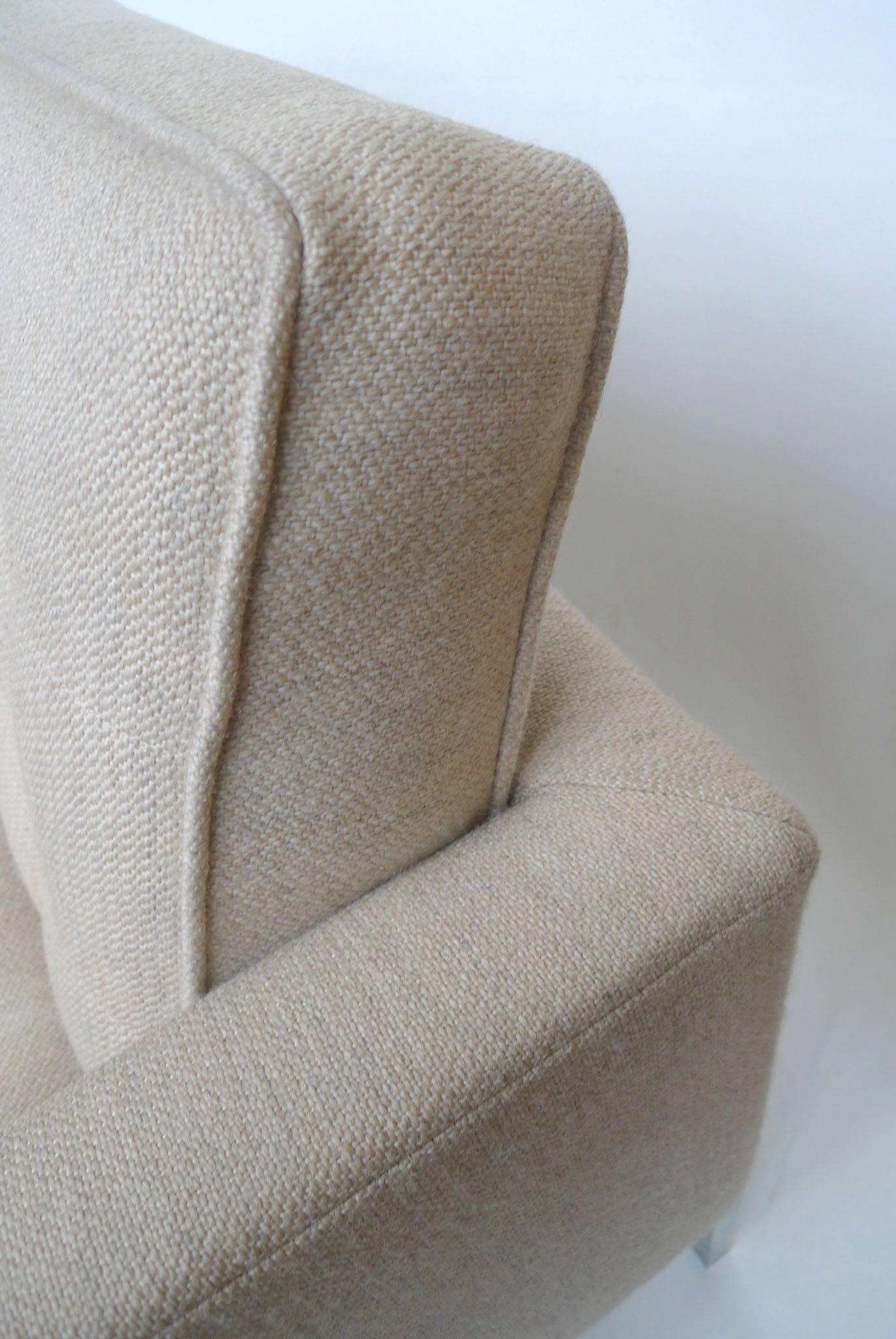 Beige-Cream Wool Club Chair by Florence Knoll In Good Condition In New York, NY
