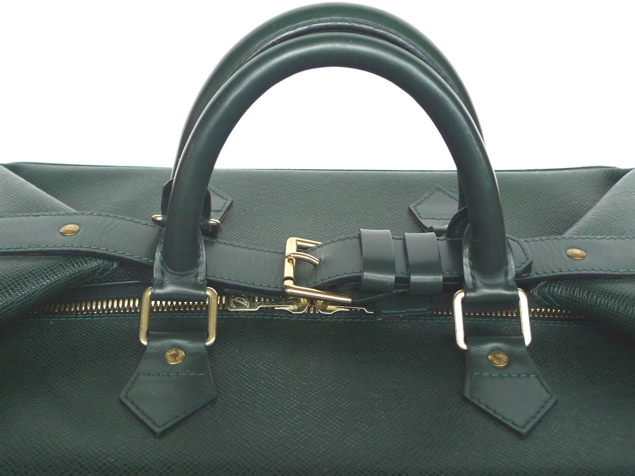 French Louis Vuitton Taiga Leather Cruiser 40 Travel Bag