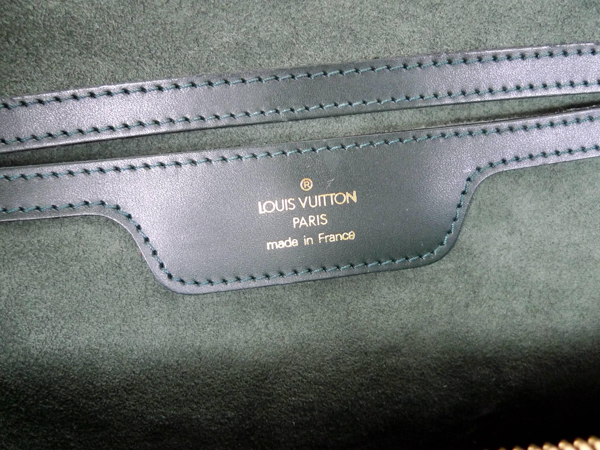 Brass Louis Vuitton Taiga Leather Cruiser 40 Travel Bag
