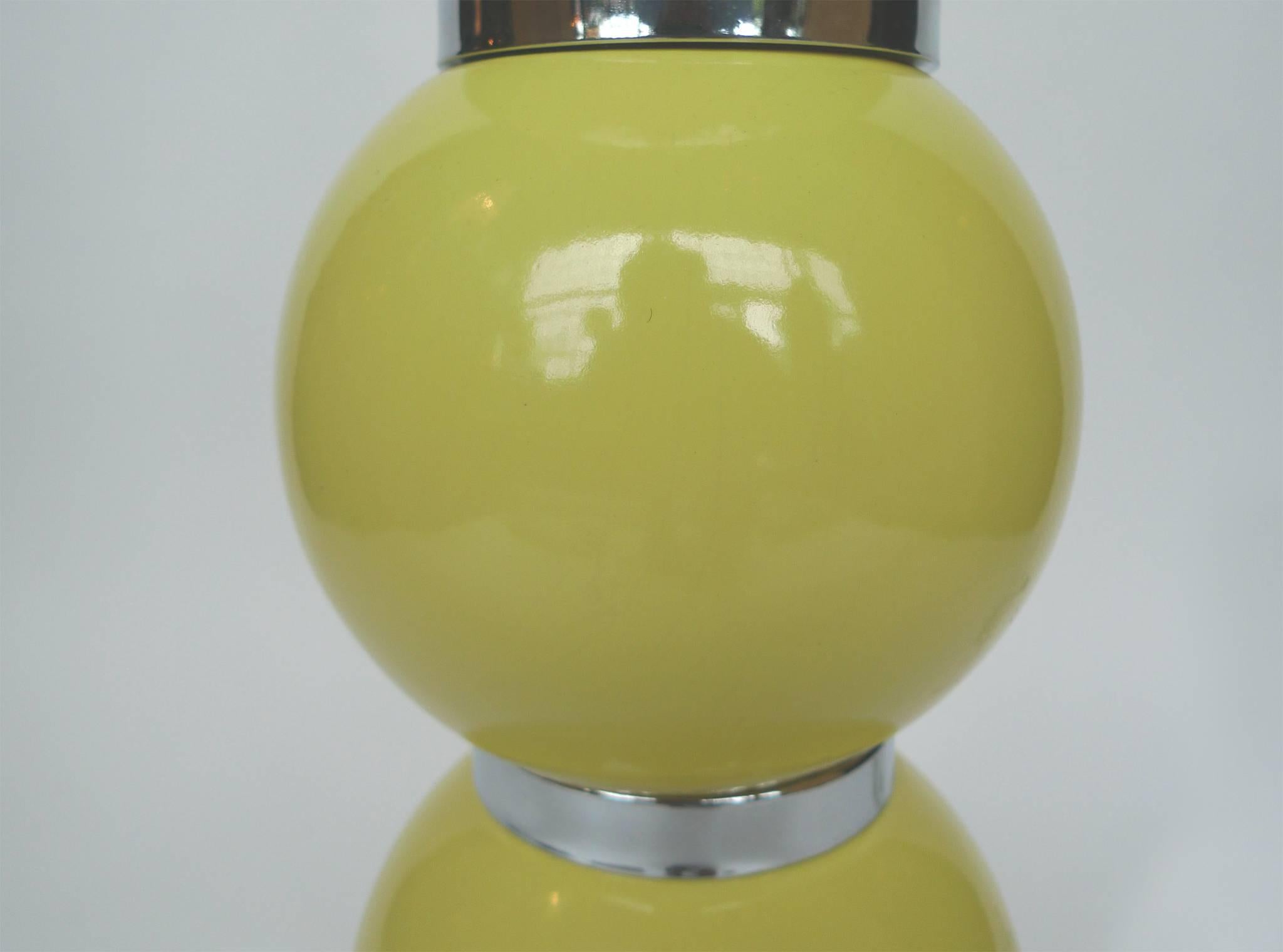 American Pair of 1960s Yellow Stacked Ball Lamps in the Style of George Kovacs