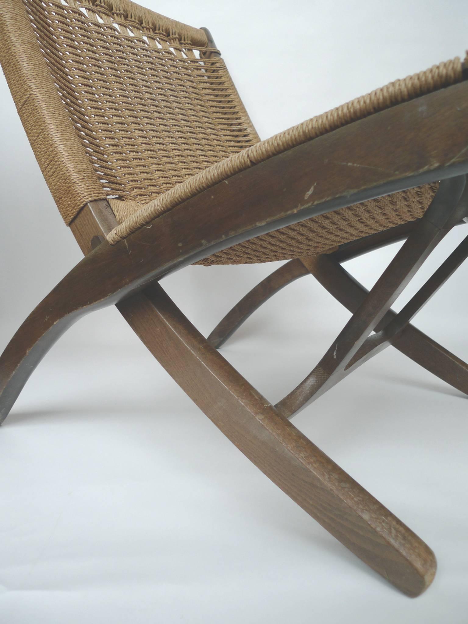 Mid-Century Folding Rope Chair in the Style of Hans Wegner 1