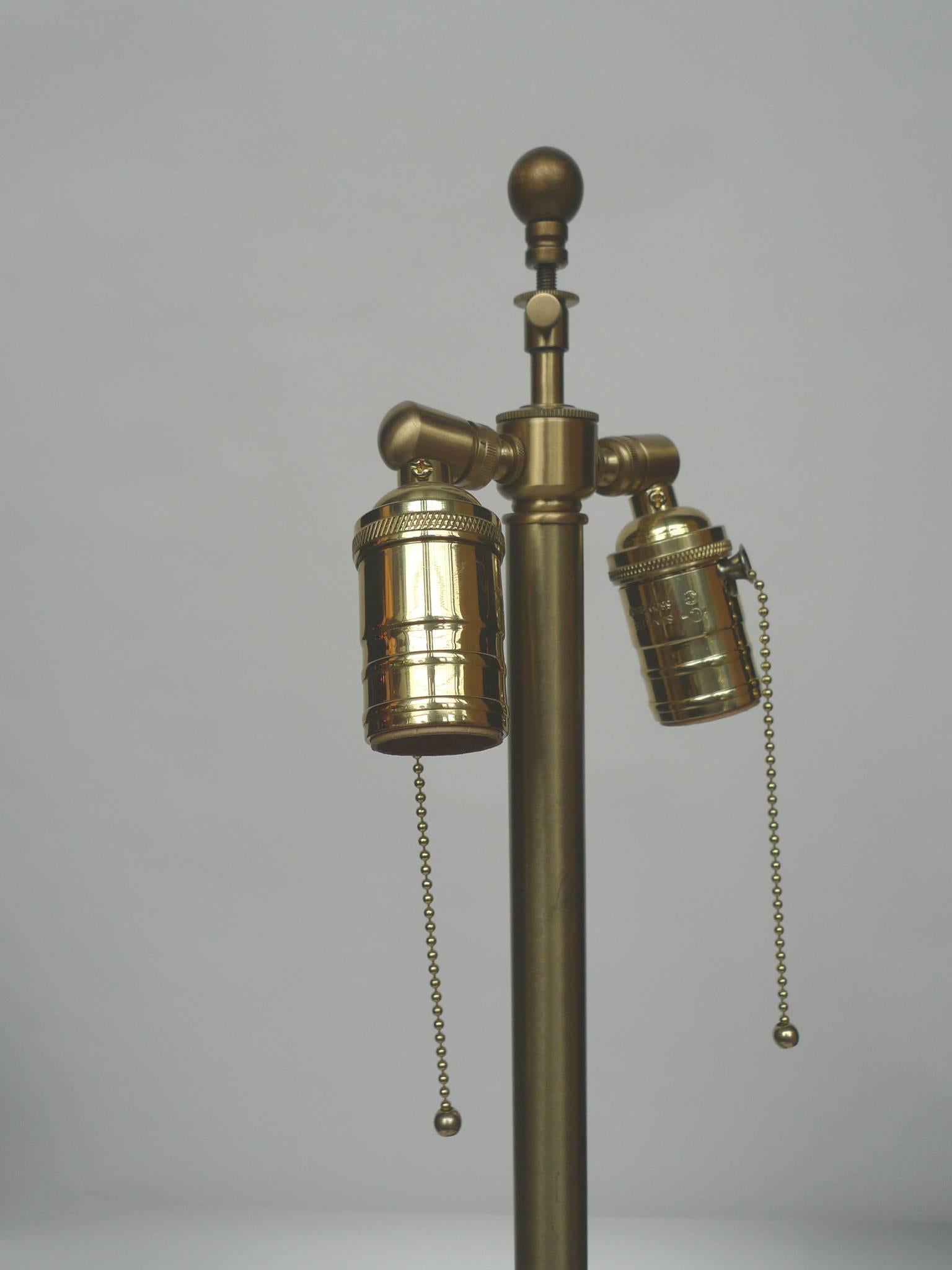 Ébénisé Paire de lampes de bureau en céramique des années 1970 par Marbro en vente