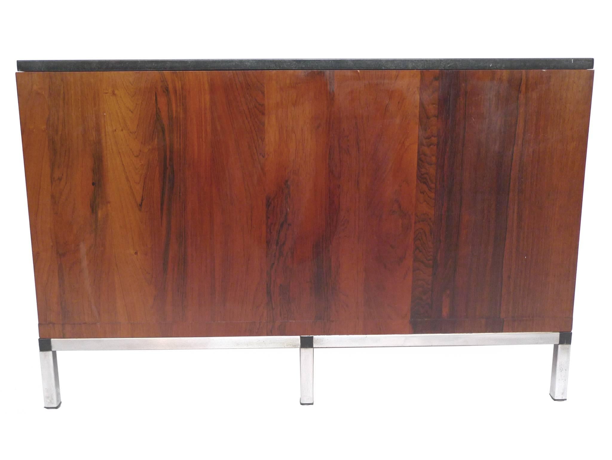 Midcentury Rosewood and Marble-Top Cabinet in the Style of Florence Knoll In Good Condition In New York, NY