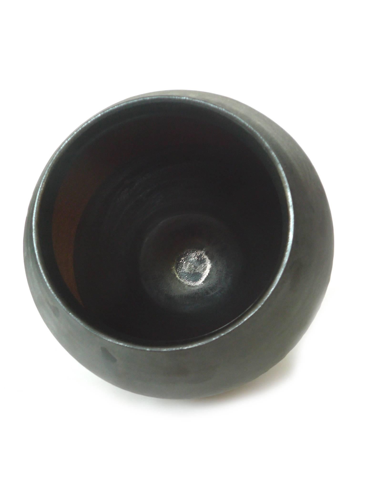 Contemporary Thom Lussier Metallic Black Glazed Ceramic Urn
