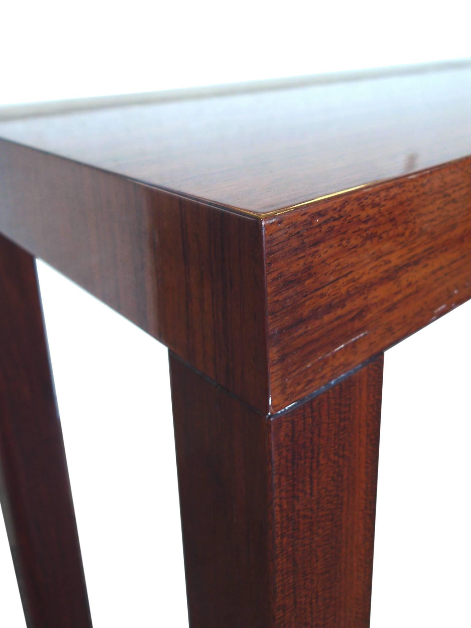 1960s Lacquered Mahogany Parsons Console Table by Dyrlund In Good Condition In New York, NY