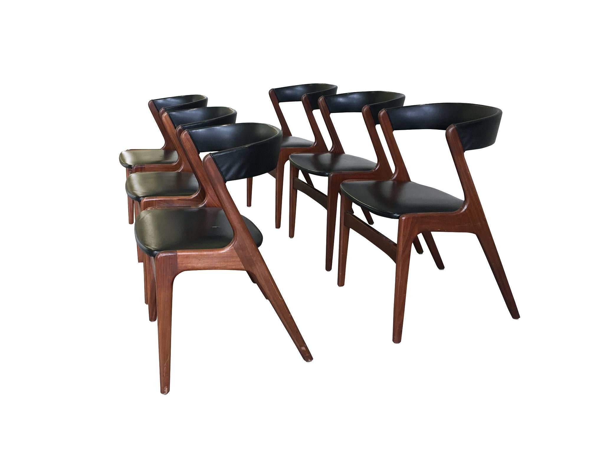 Set of Six Midcentury Danish Teak and Black Skai Dining Chairs by Omann Jun In Good Condition In New York, NY