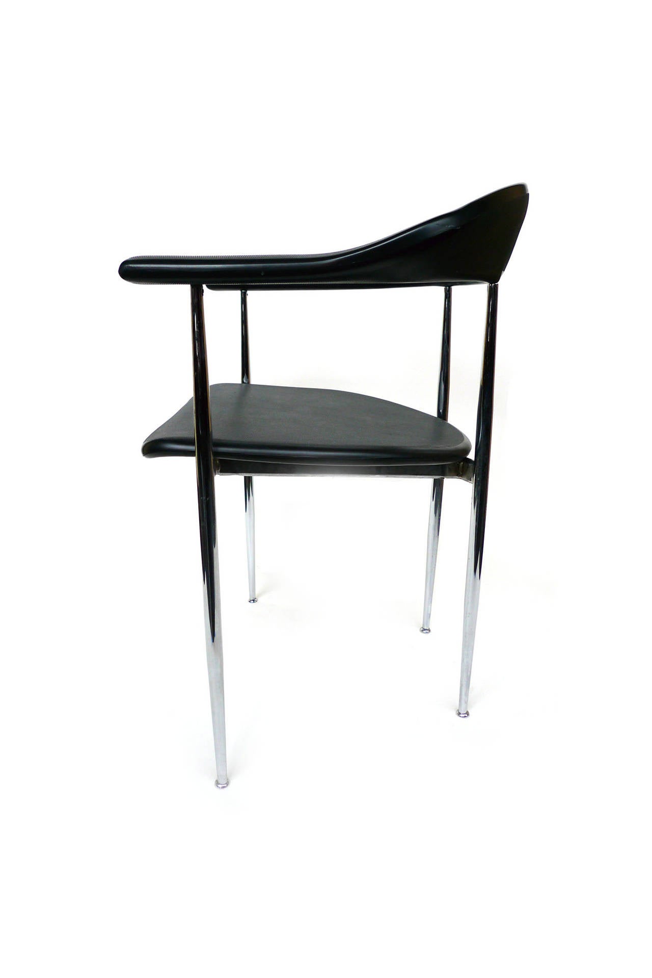 Art Deco 1980s Fasem Chrome and Black Rubber Dining Chairs, a Set of 6 For Sale