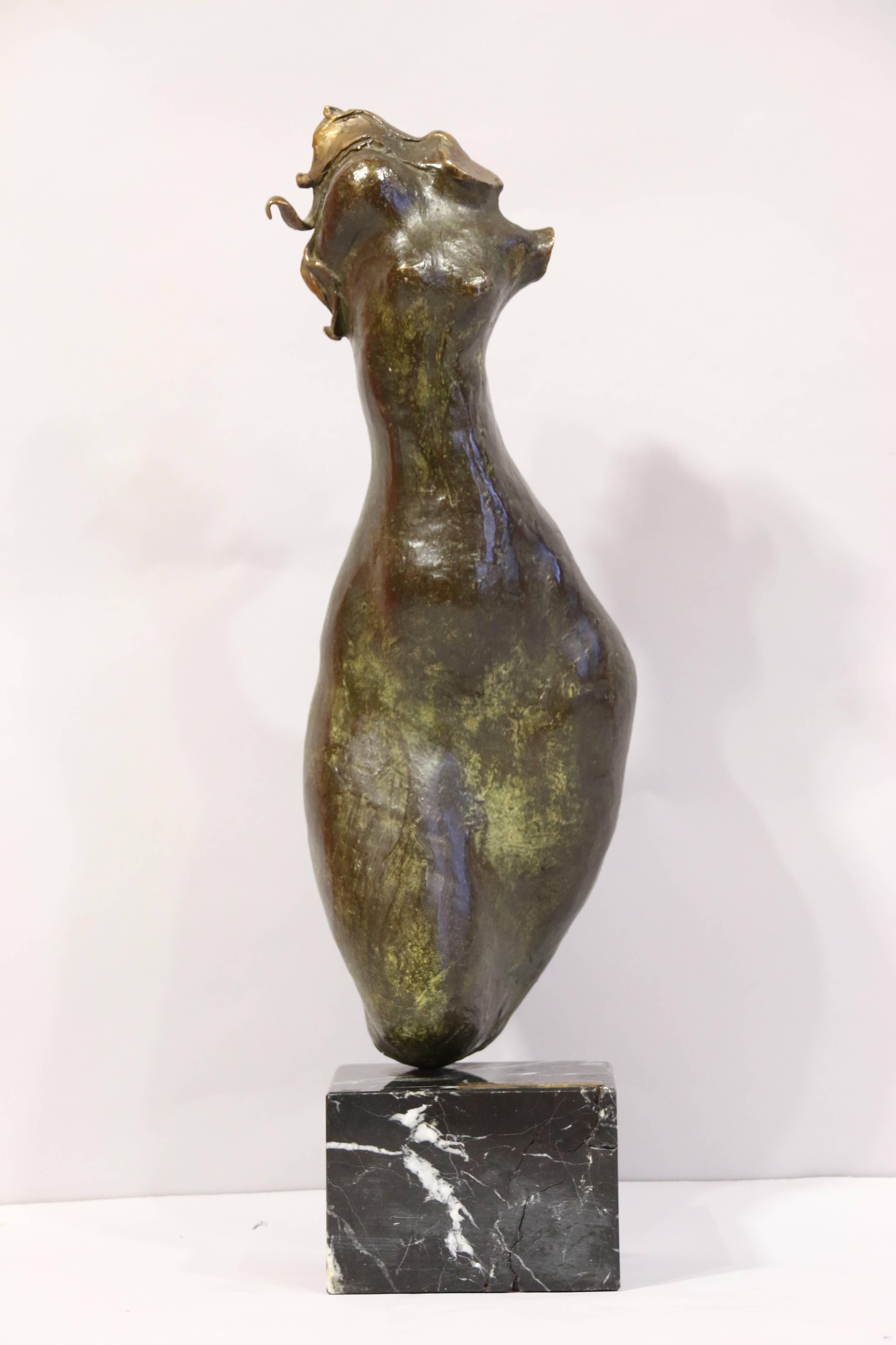 Bronze Sculpture Representing a Young Woman by Clemente Ochoa In Good Condition For Sale In Paris, FR