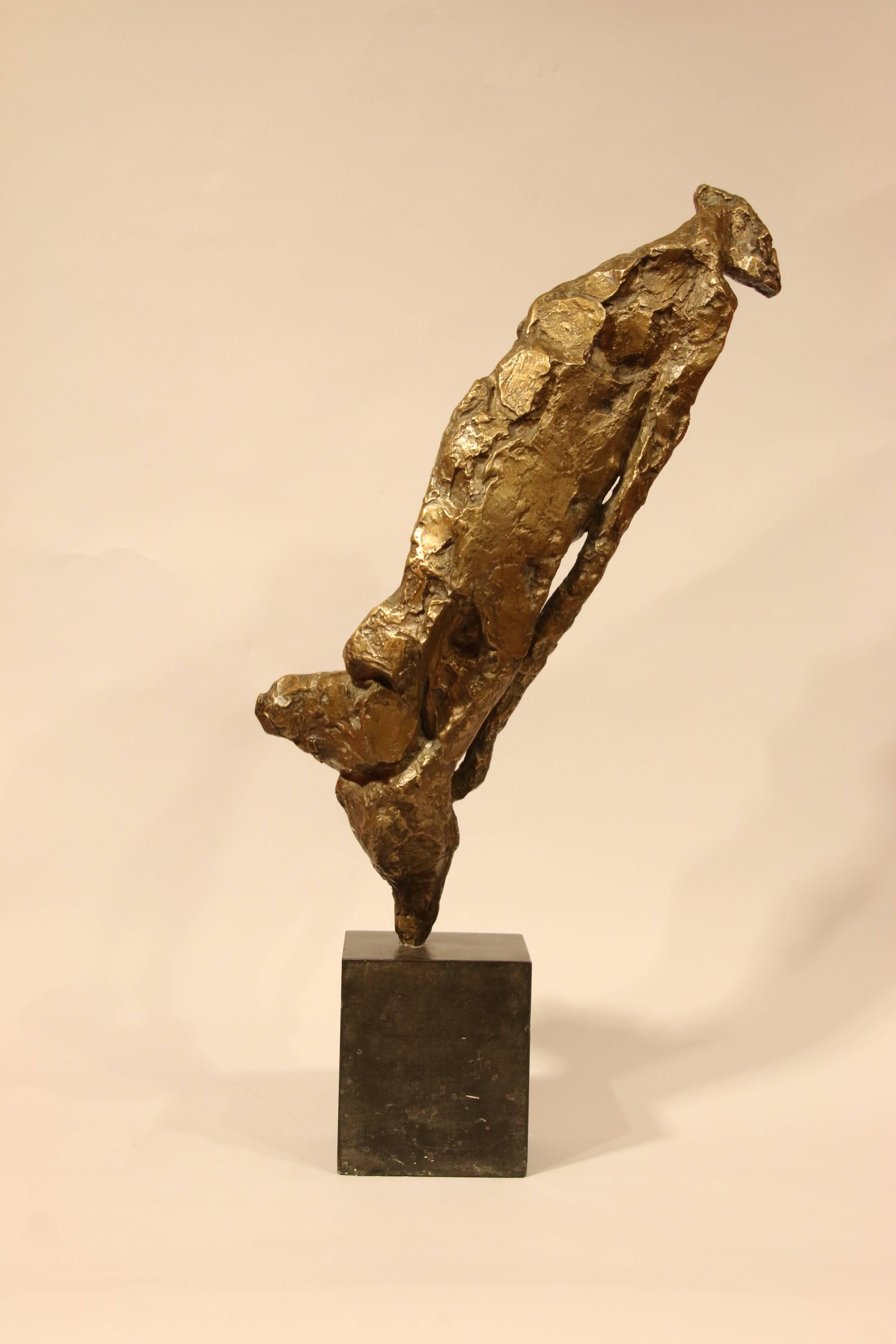 Bronze with honey-gold patination
Fixed on a slate base
Signed at the back 