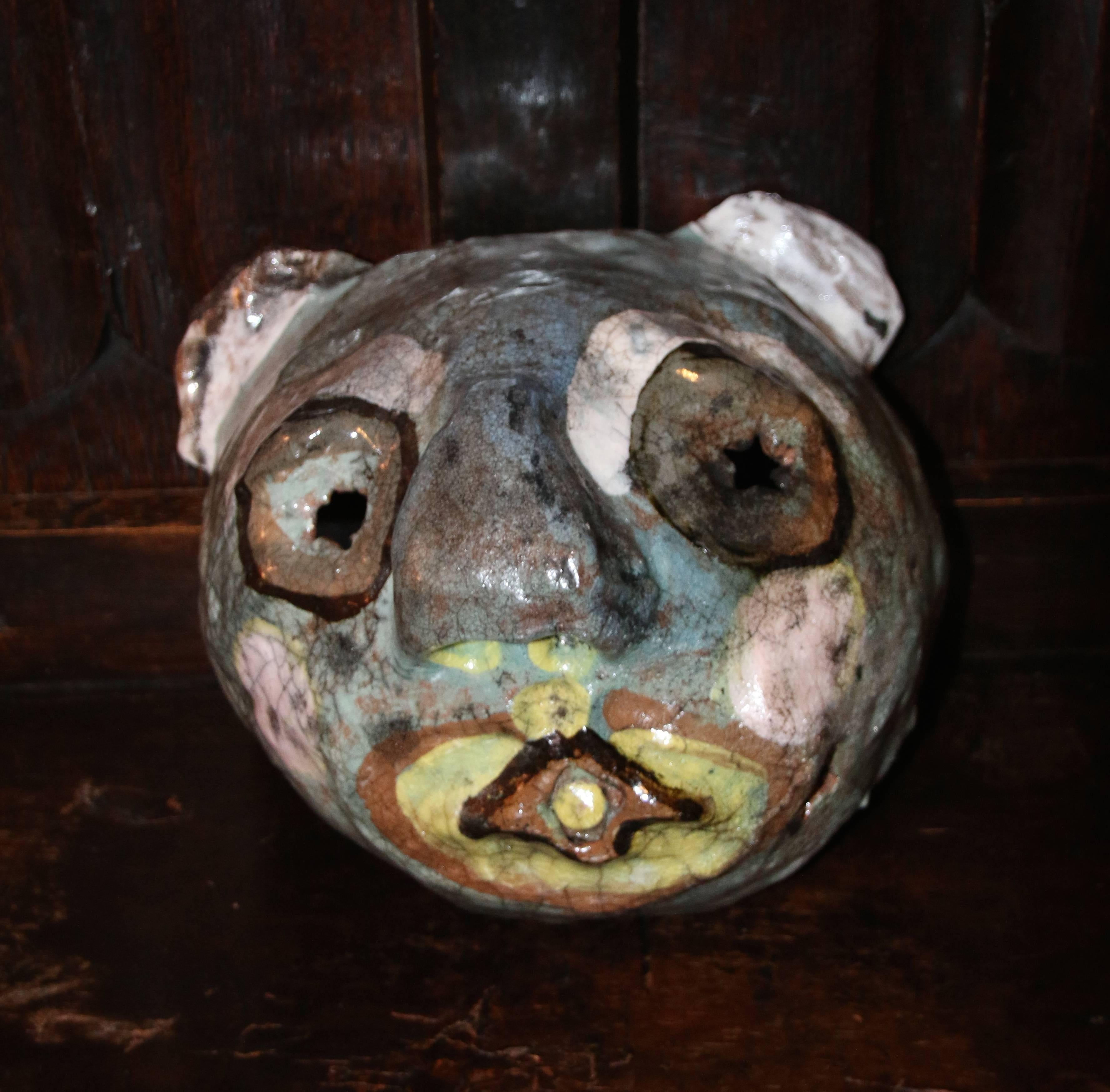 Francky Criquet. Born in 1968
Glazed stoneware masks
Human and animal faces
Each piece is unique
Various dimensions for each piece, between 25 and 35 cm