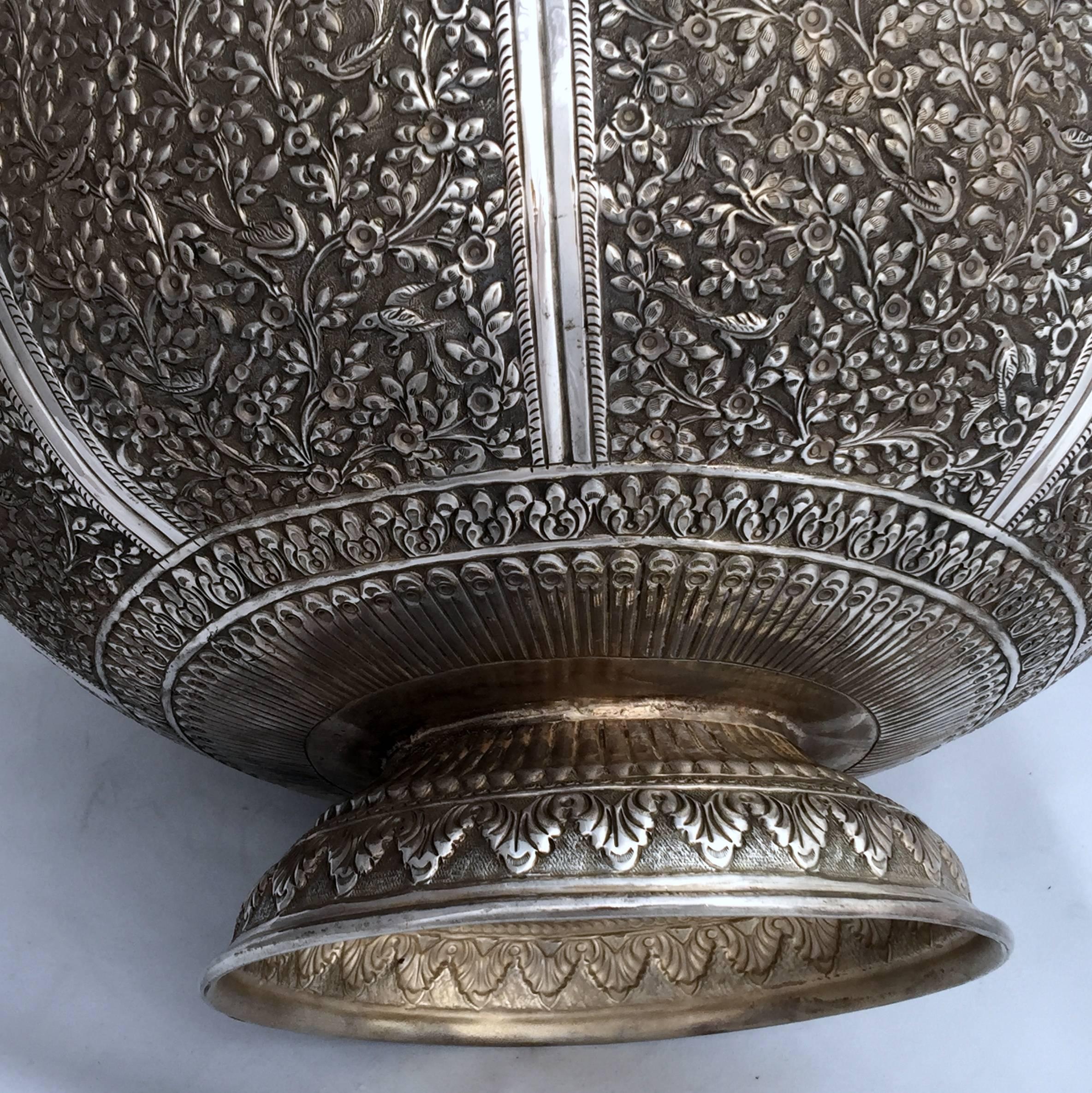 Anglo-Indian 19th Century Indian Silver Punch Bowl or Champagne Cooler