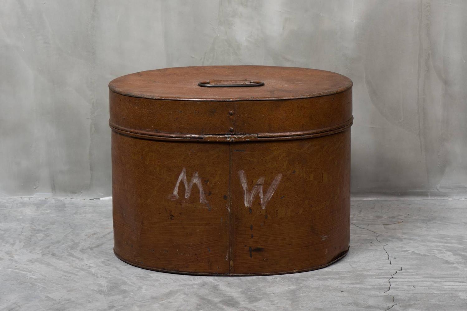 Late 19th Century English Tin Hat Box For Sale at 1stdibs