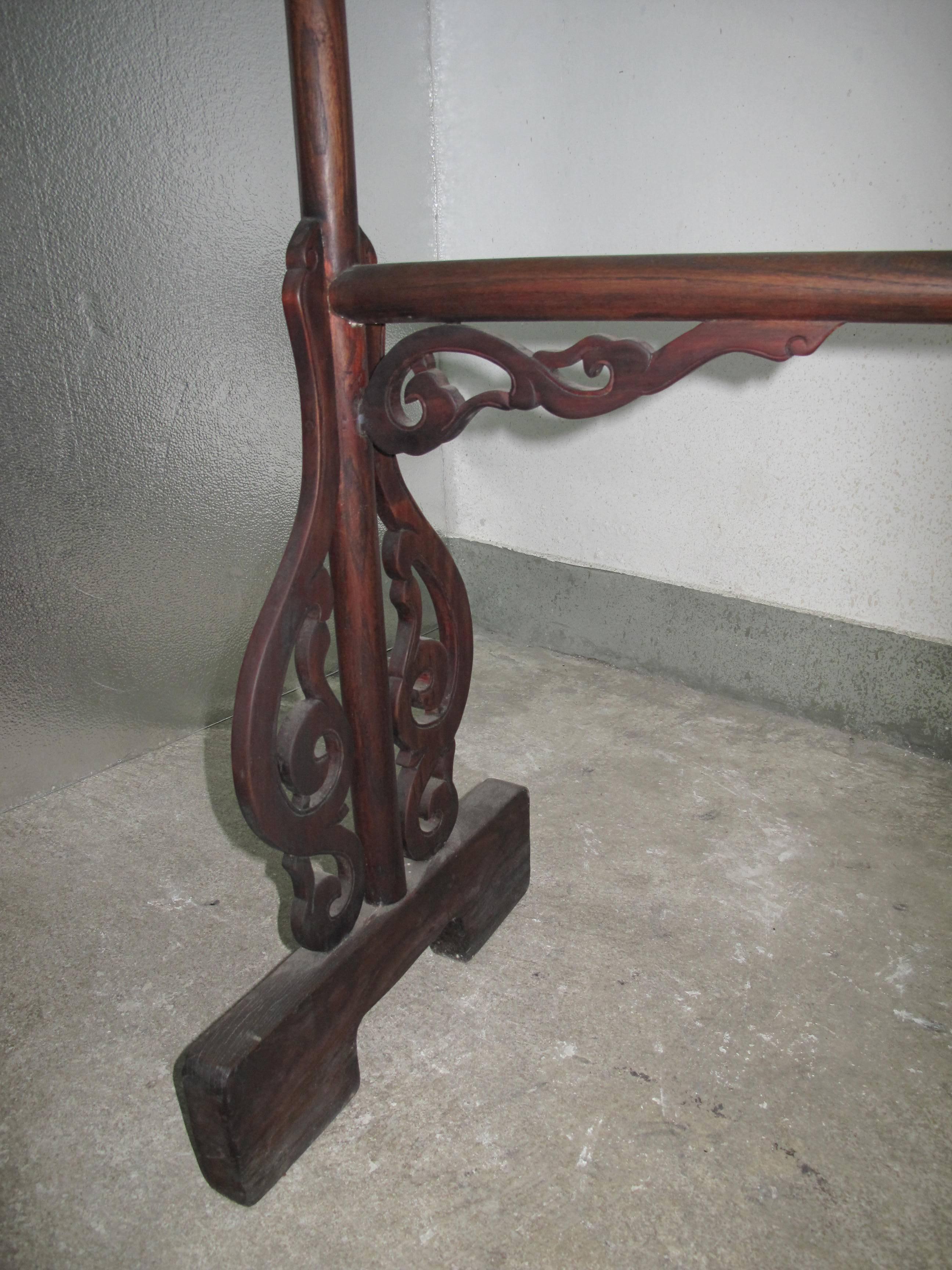 19th Century Chinese Elmwood Clothes Rack For Sale 6