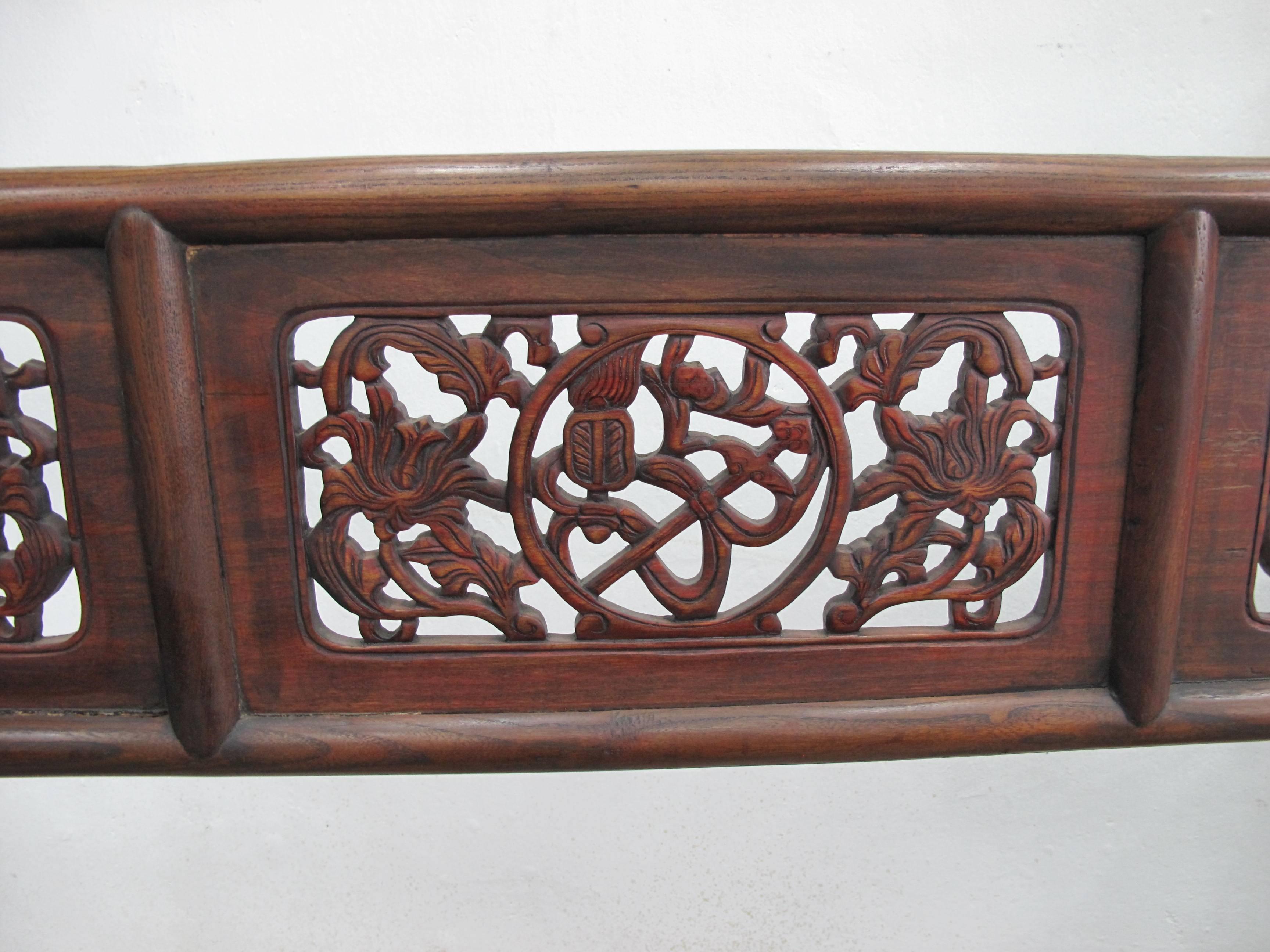 Wood 19th Century Chinese Elmwood Clothes Rack For Sale