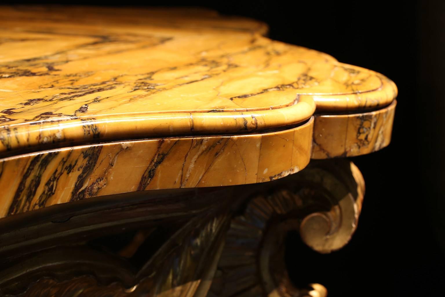 18th Century Roman Giltwood Console Table For Sale 1