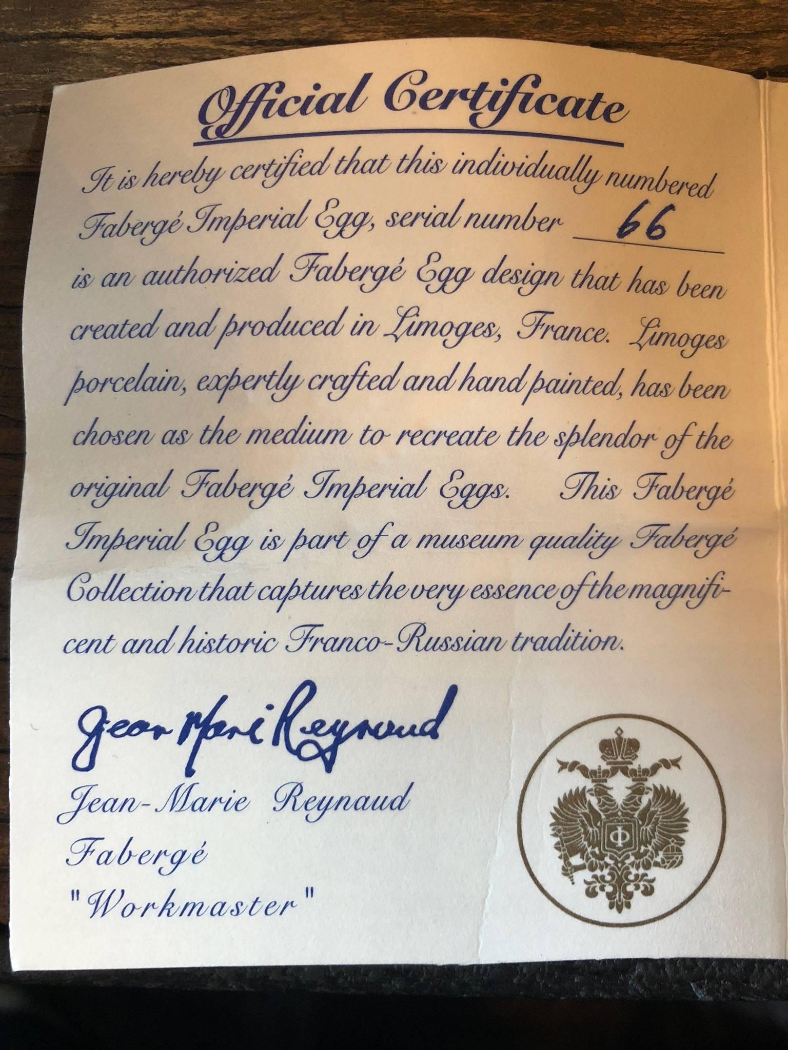 Oeufs de Faberge avec colombes 4