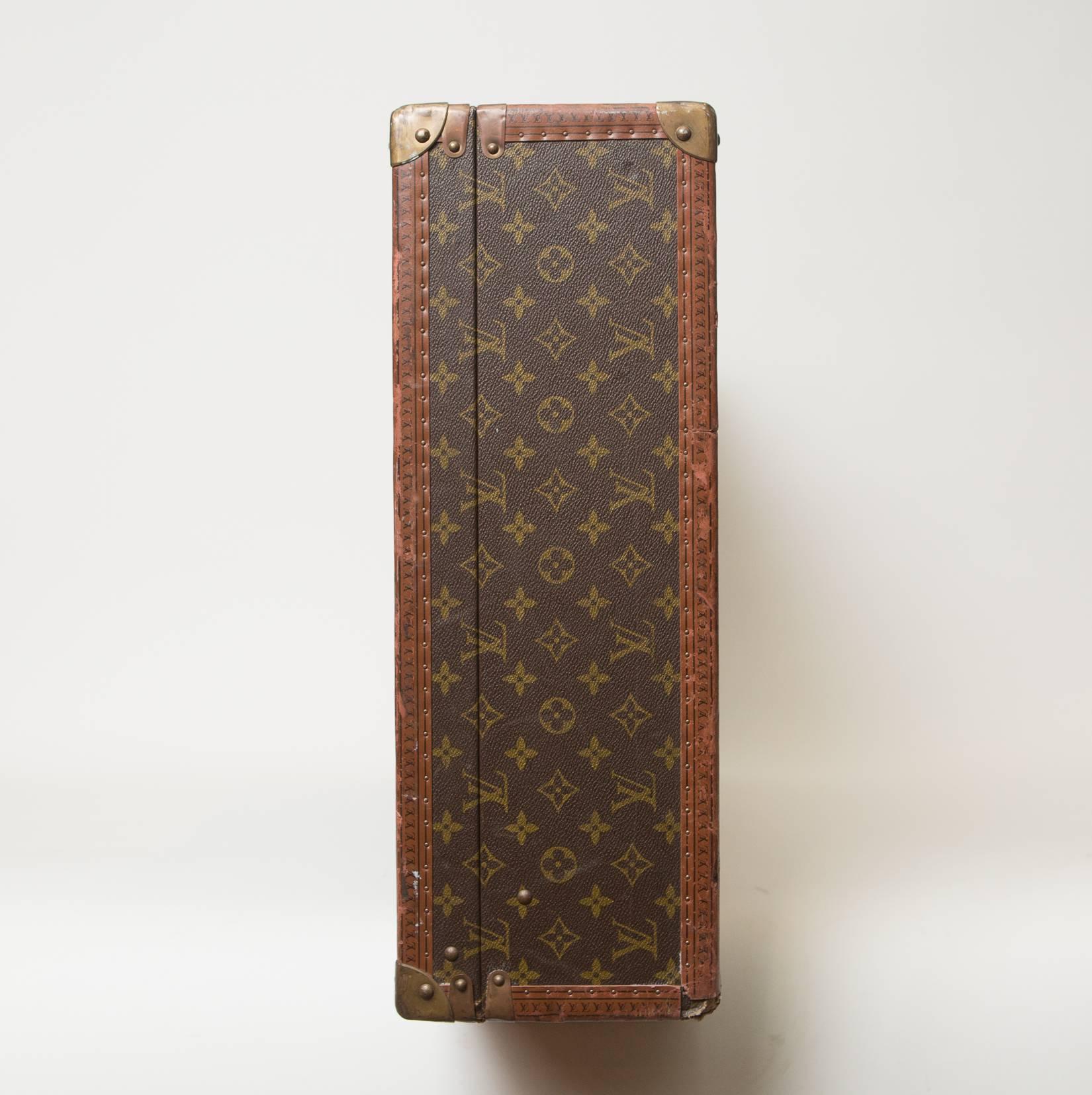 Louis Vuitton Alzar 80 Hardside Monogram Suitcase or Trunk In Distressed Condition In Bridgehampton, NY