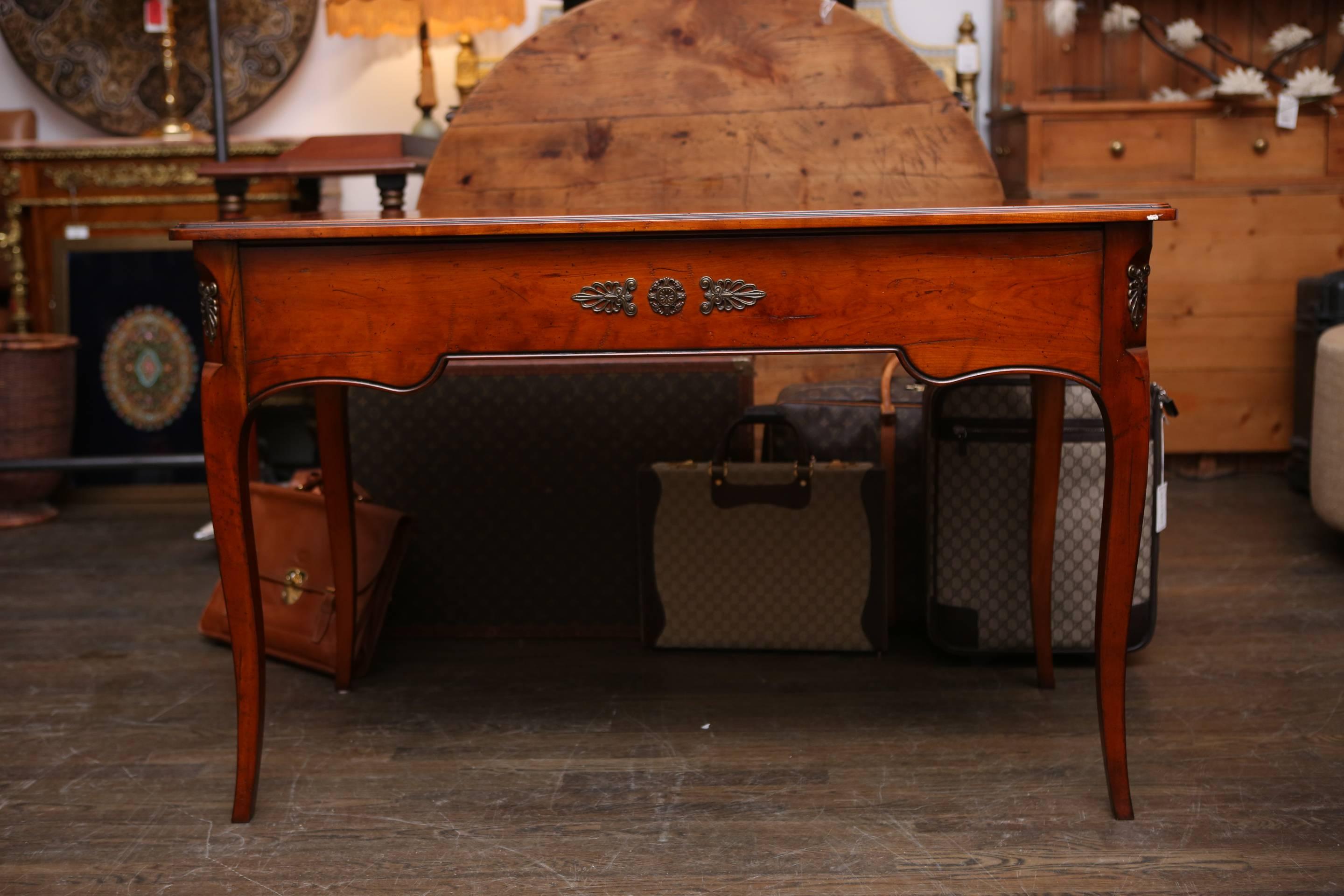 pierre deux table