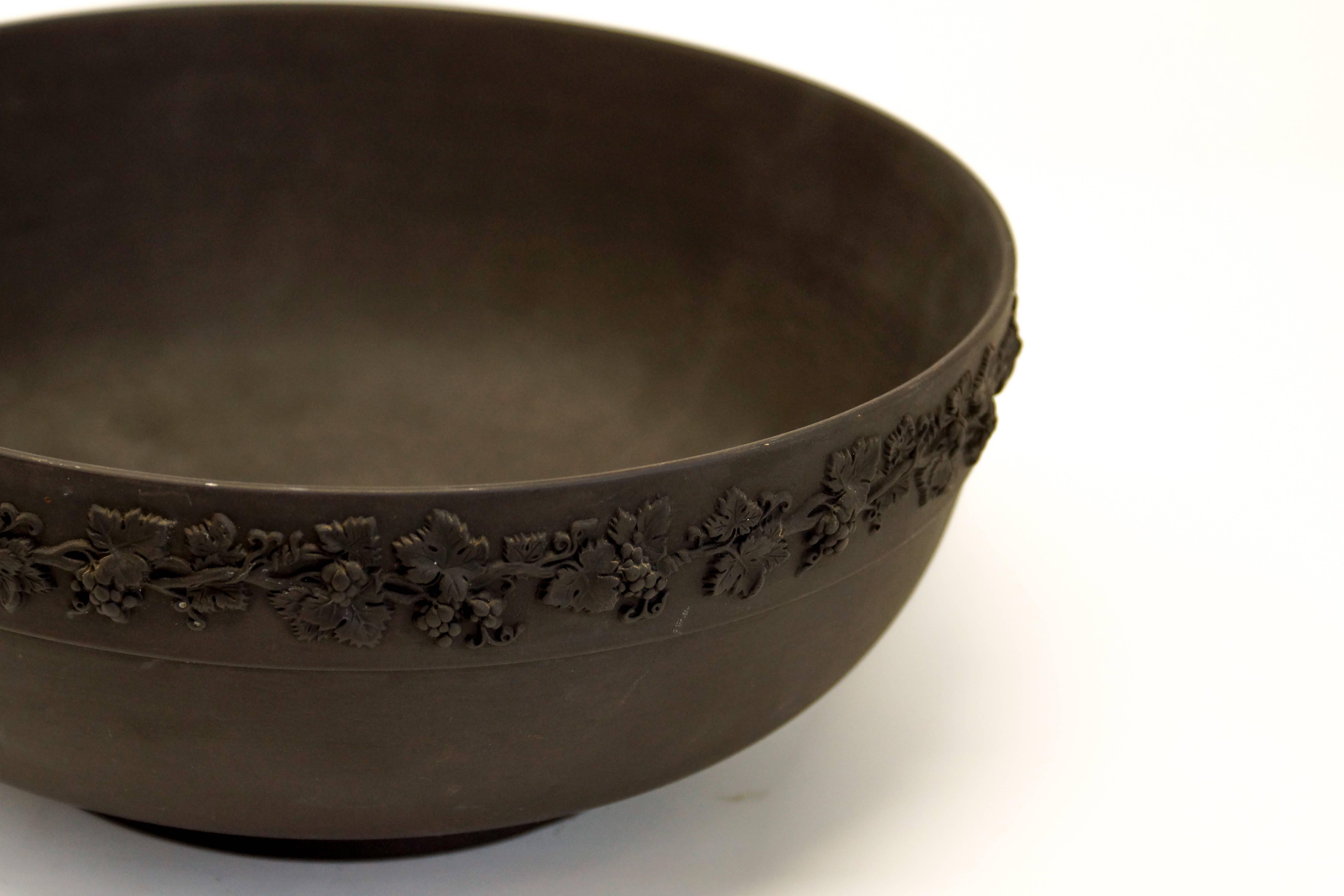 Fired Signed 1954 Black Wedgewood Basalt Bowl