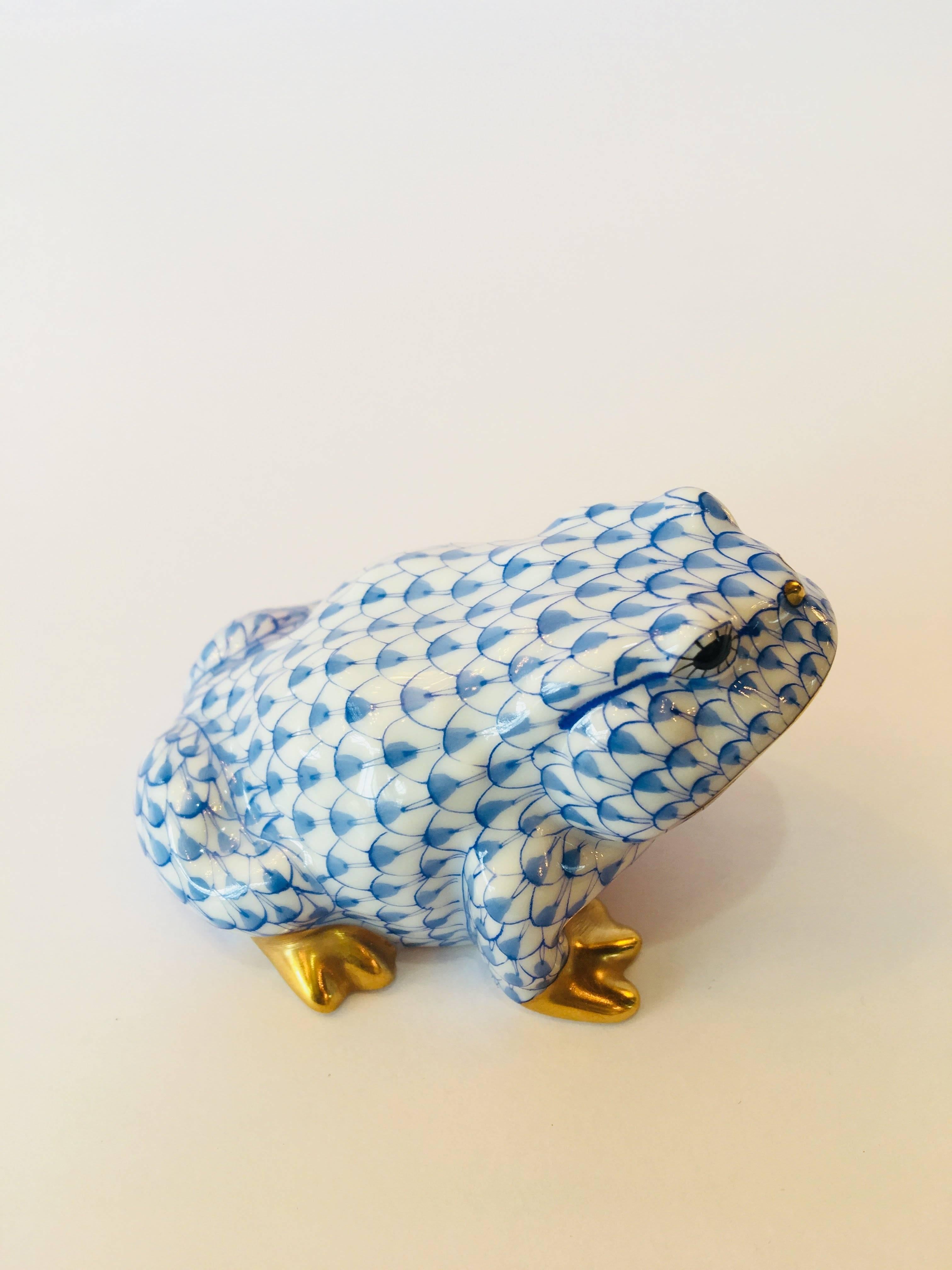 Herend small porcelain frog, blue and white. Sitting, figurine.