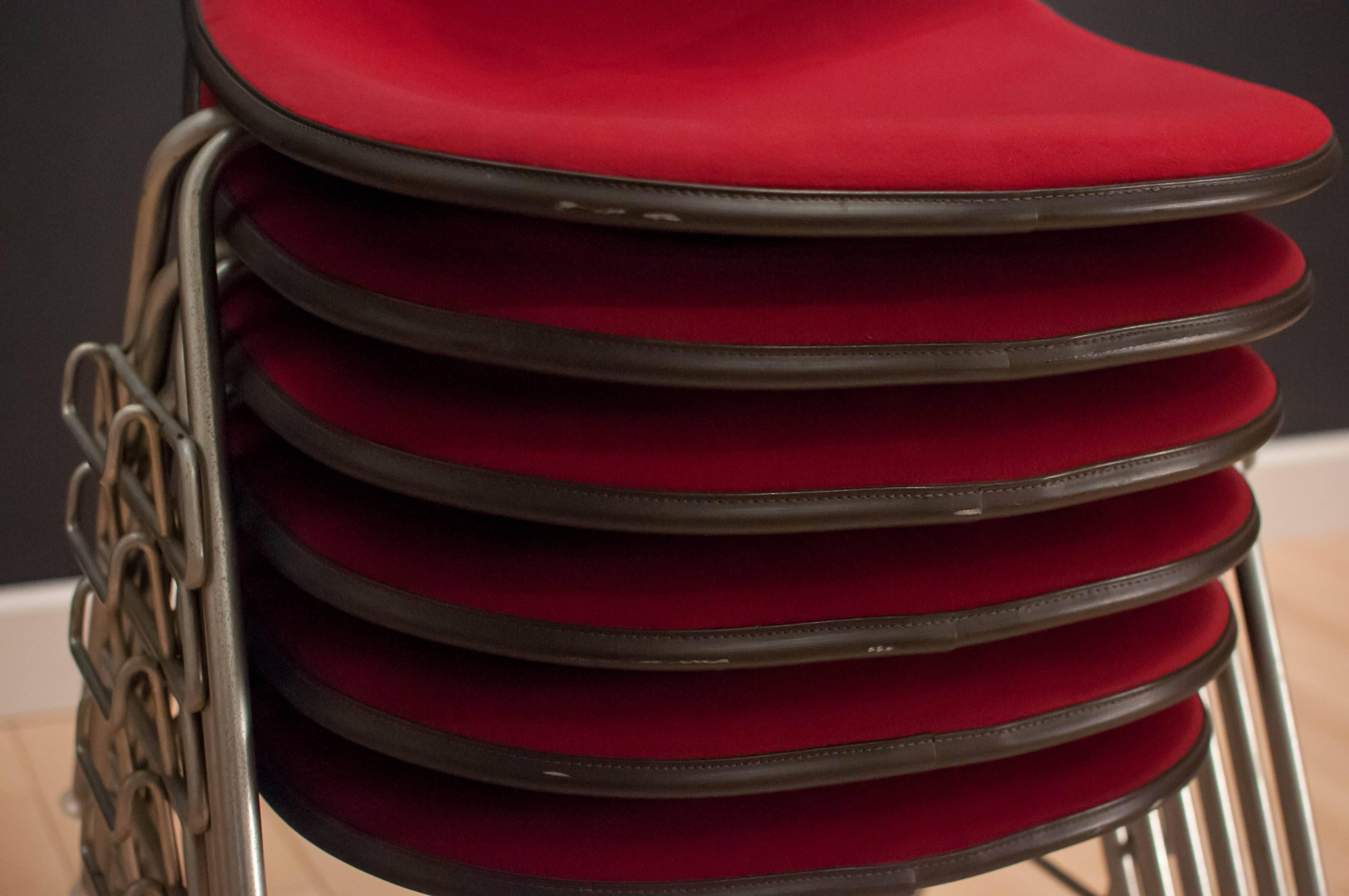 Vintage Herman Miller Eames Stacking Chairs In Good Condition In San Jose, CA