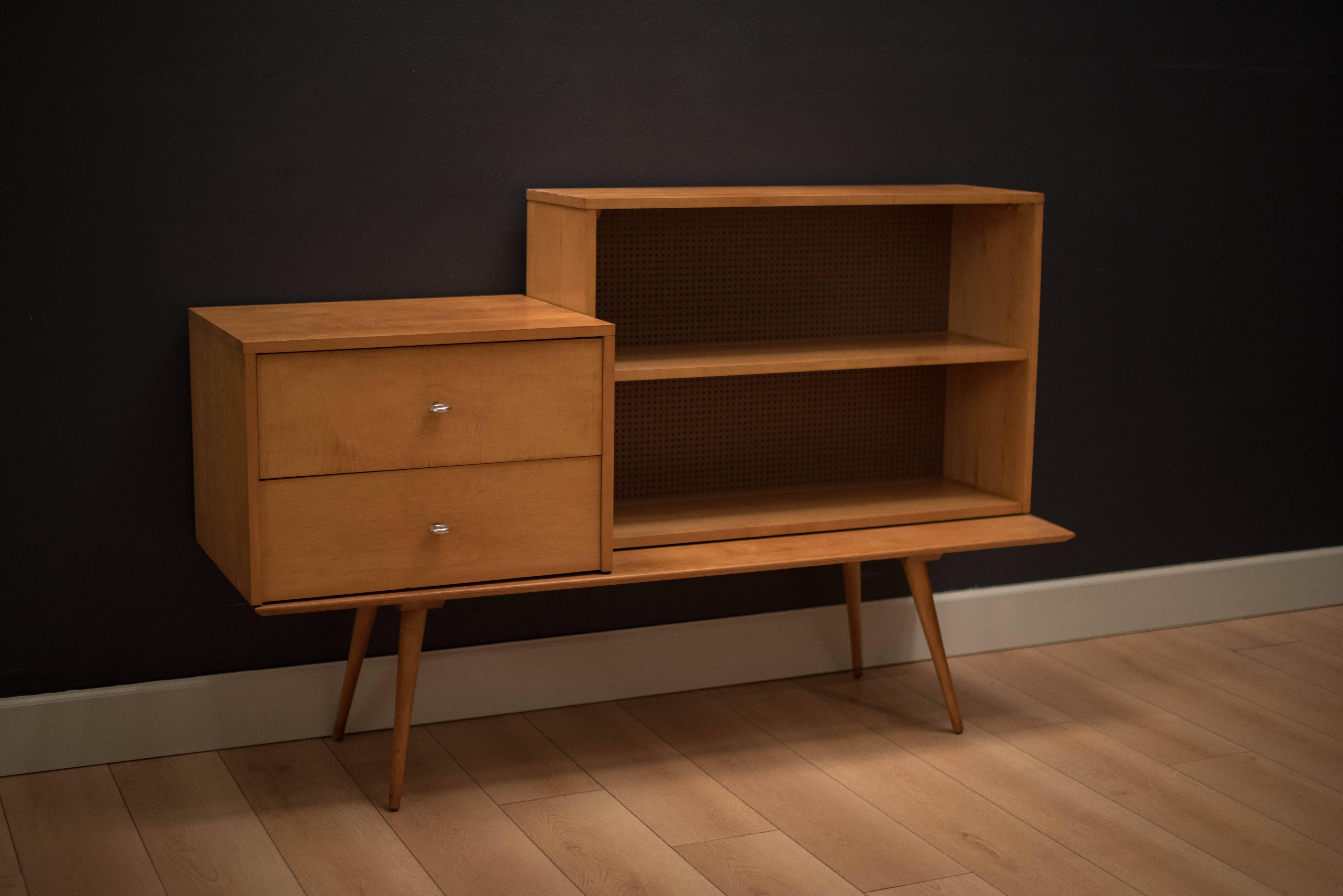 Mid-Century Planner Group three-piece modular credenza unit by Paul McCobb for Winchendon Furniture. This set comes in three separate pieces and can be configured in any arrangement. Includes a two-drawer chest with aluminum pulls, table bench and