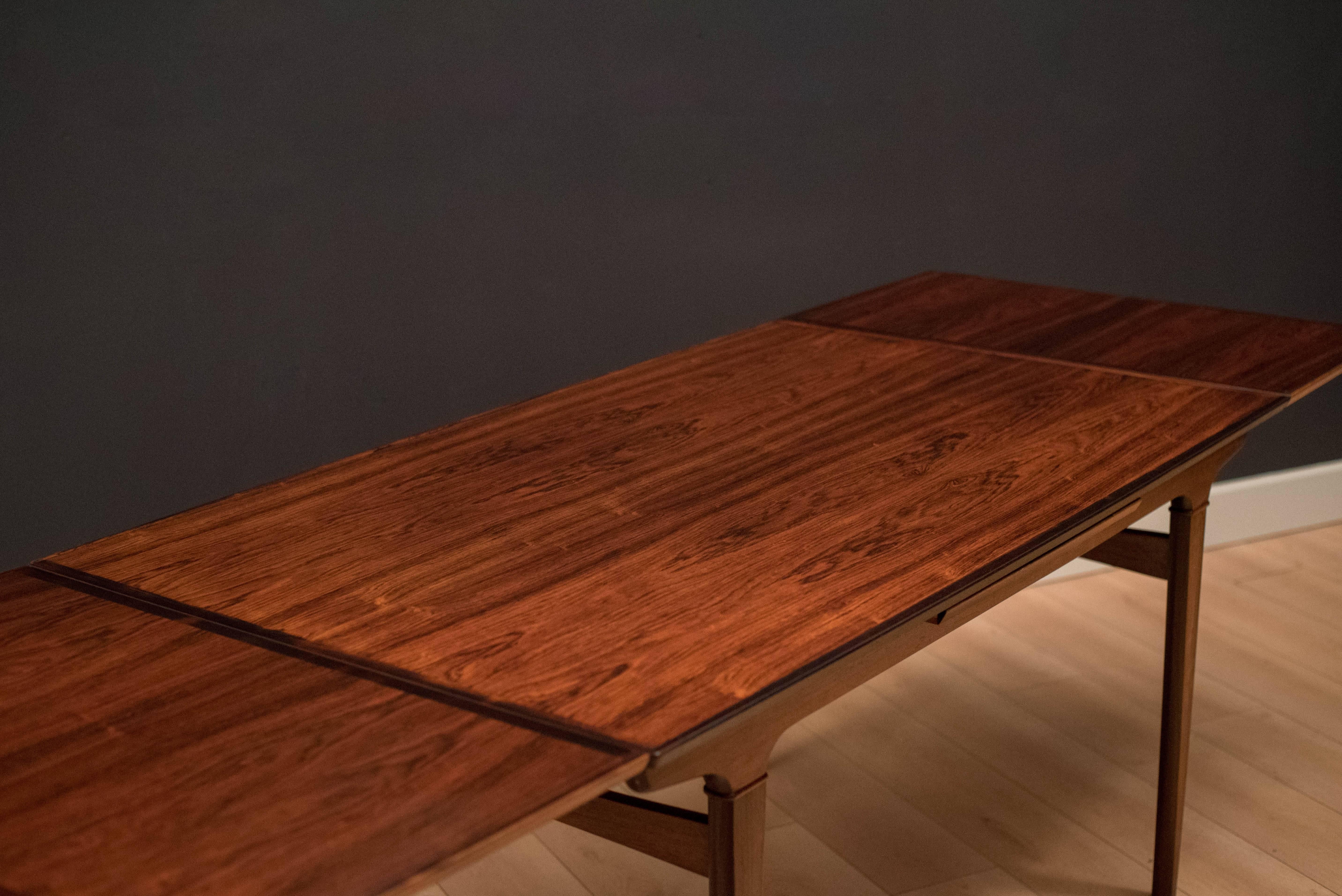 Mid-20th Century Brazilian Rosewood Expandable Dining Table