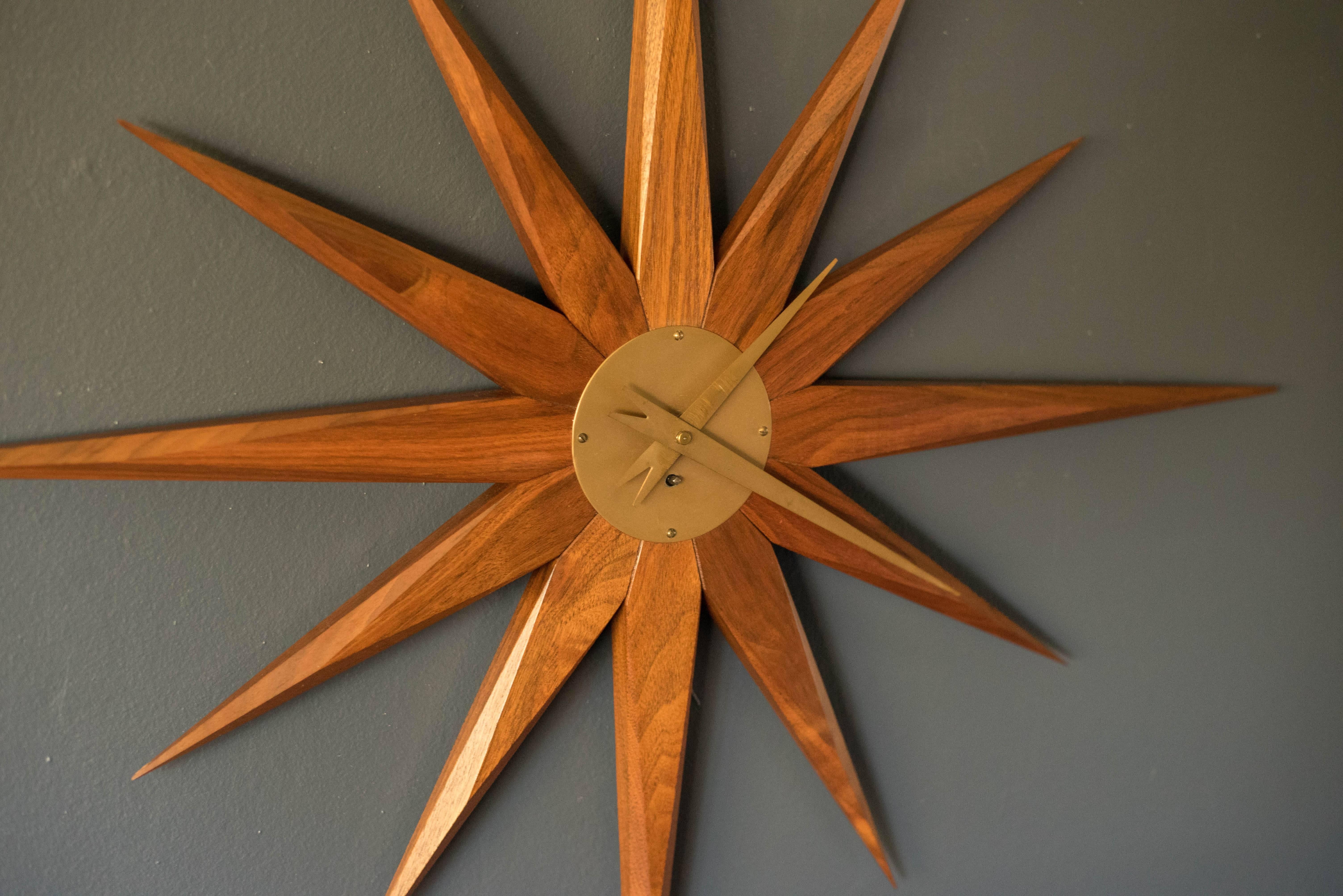 Mid-Century Walnut Starburst Clock In Good Condition In San Jose, CA