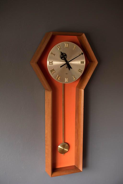 Vintage Arthur Umanoff Pendulum Clock For Howard Miller At 1stdibs Vintage Pendulum Wall Clock Designed By Arthur Umanoff For Howard Miller This Piece Features A