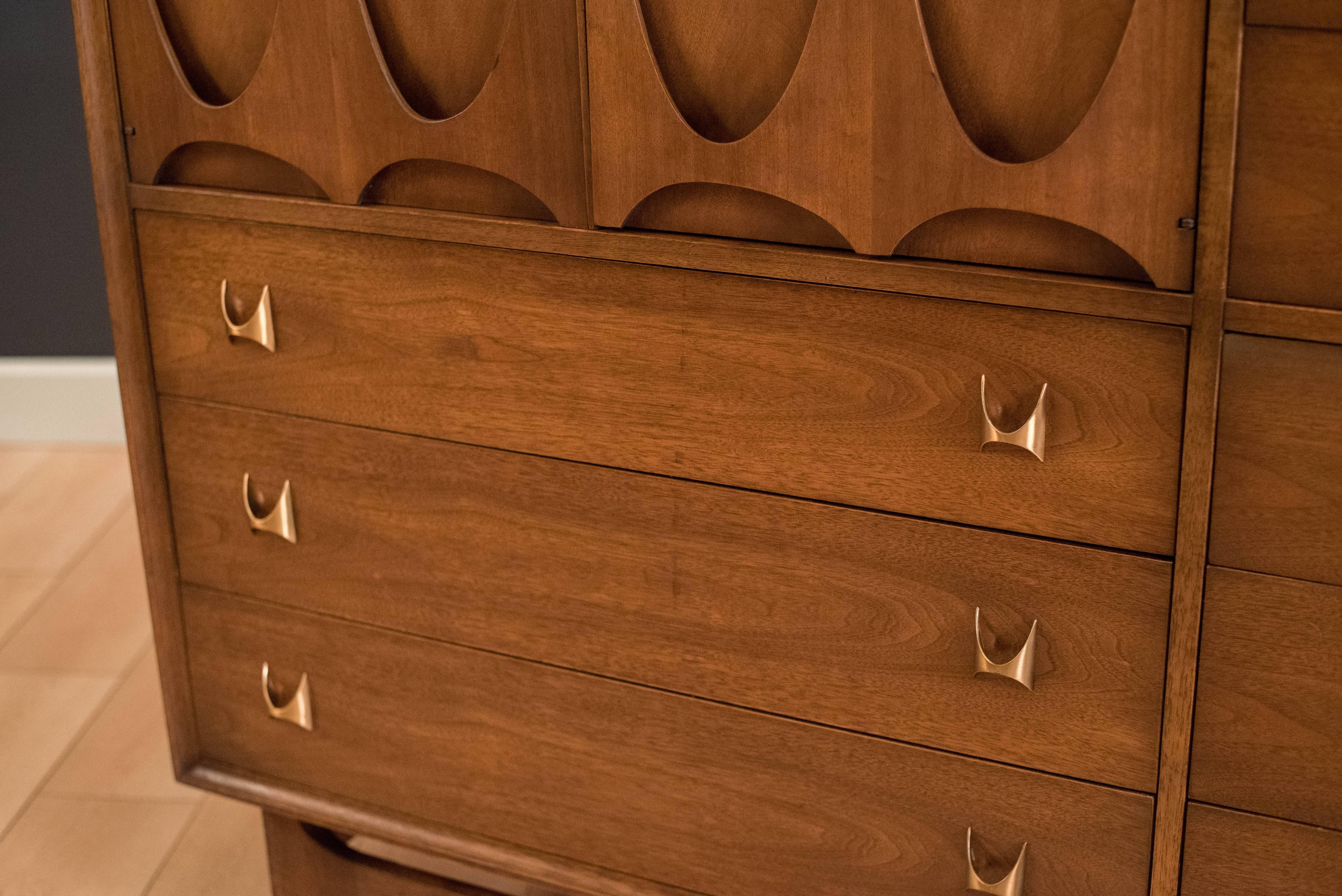Mid-Century Modern Mid-Century Broyhill Brasilia Magna Dresser Chest