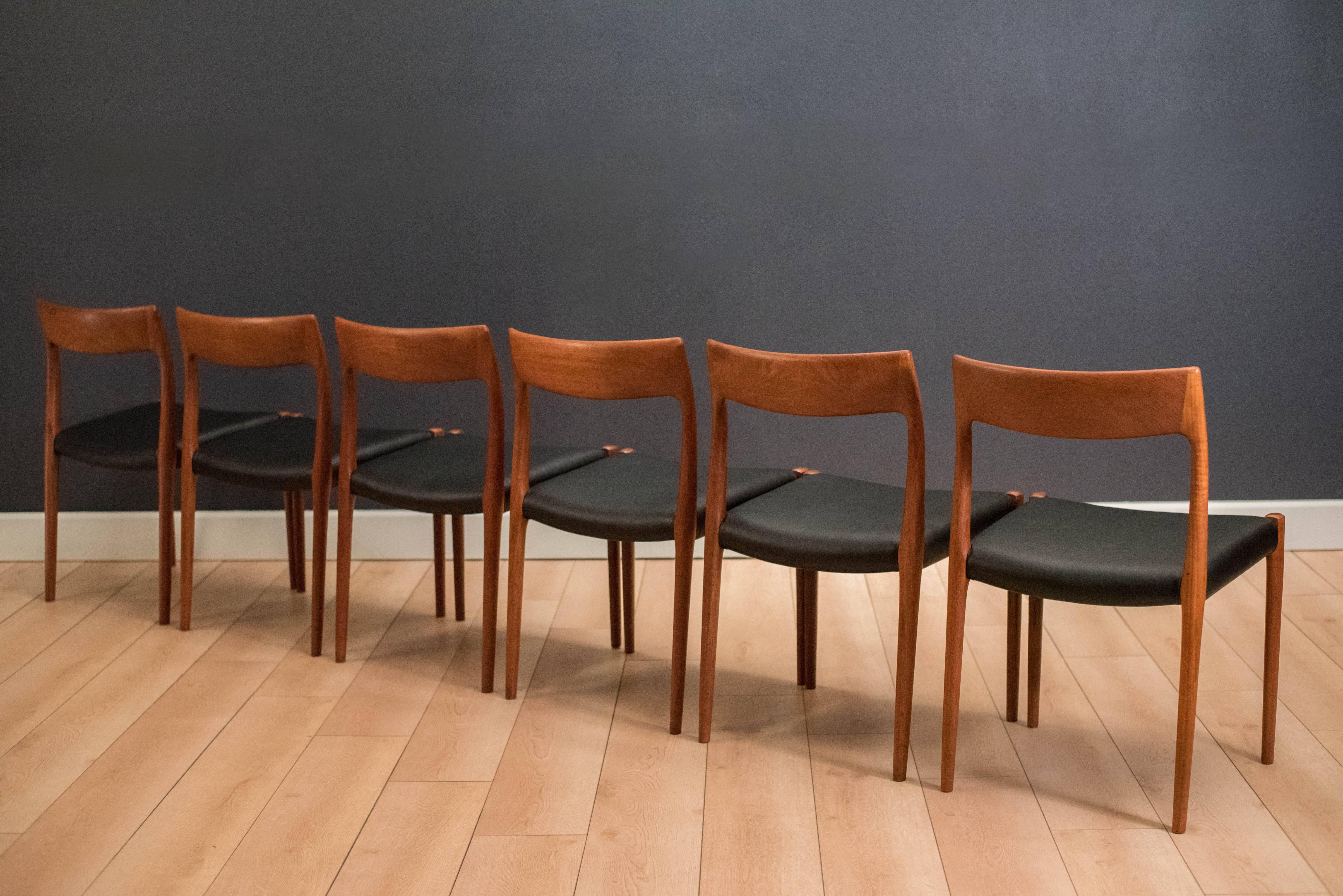 Scandinavian Modern Set of Six Danish Niels Moller 77 Dining Chairs