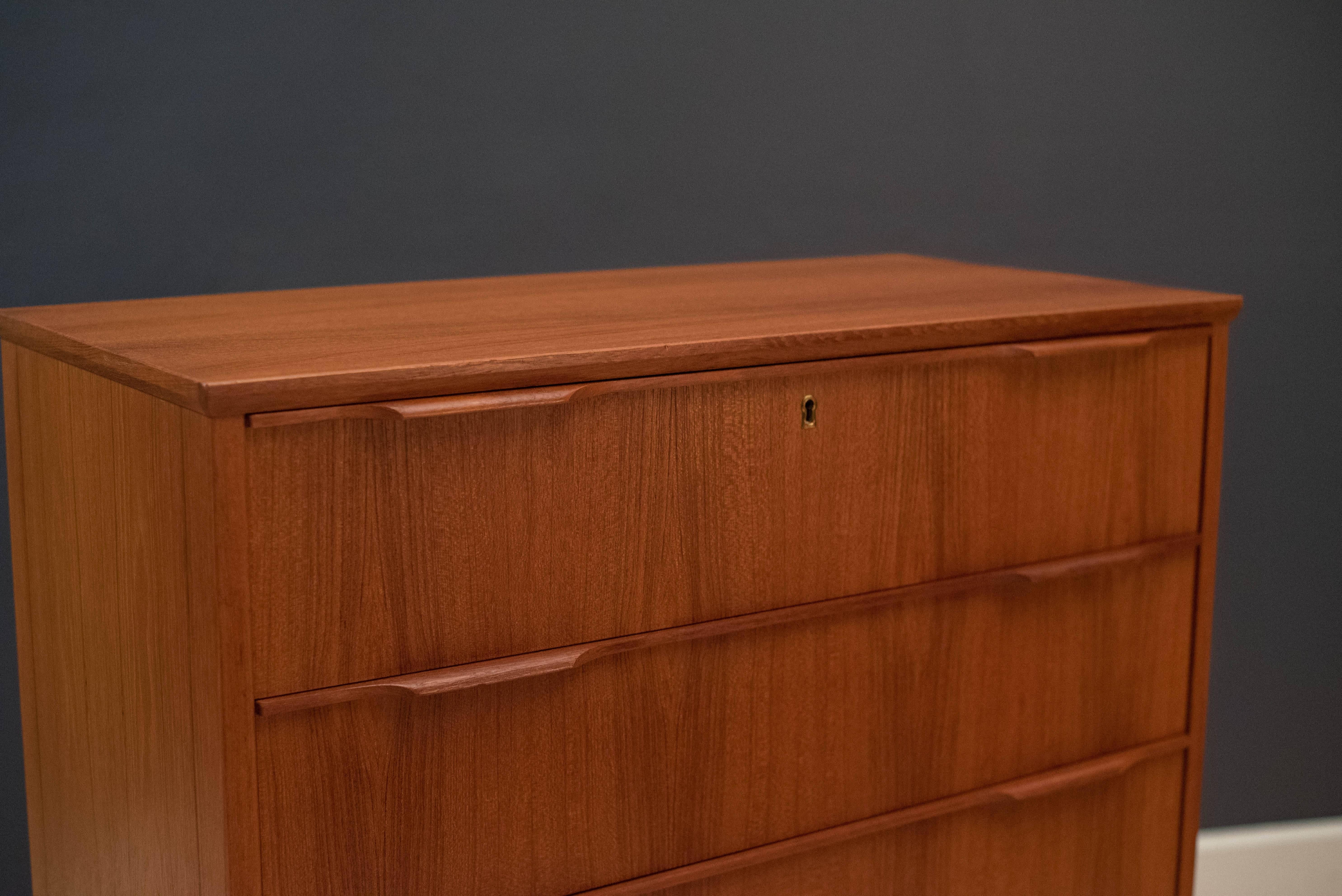 Vintage Danish Teak Highboy Dresser In Good Condition In San Jose, CA