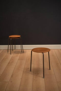 Dänische Arne Jacobsen Teak Dot Hocker für Fritz Hansen