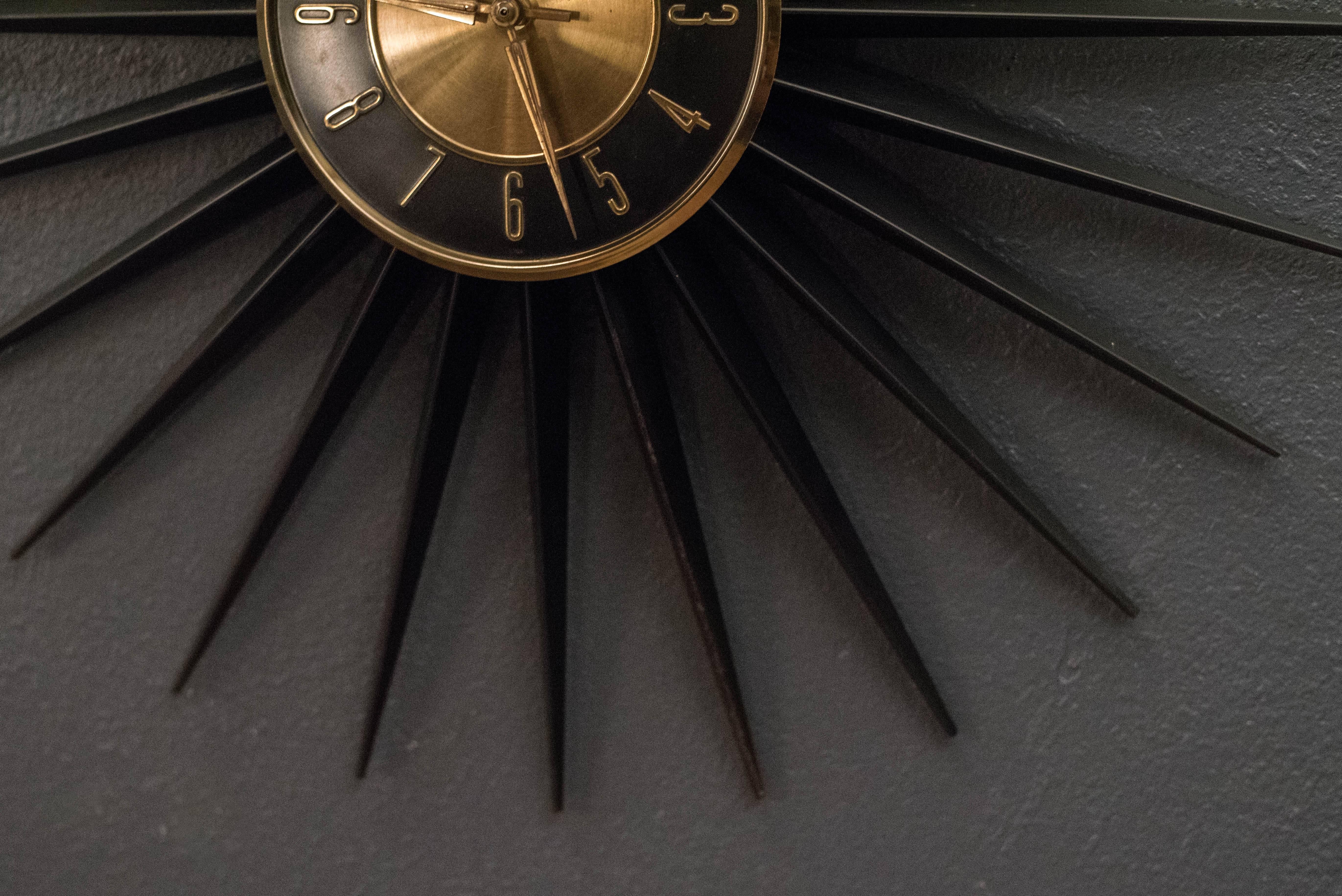 elgin starburst wall clock