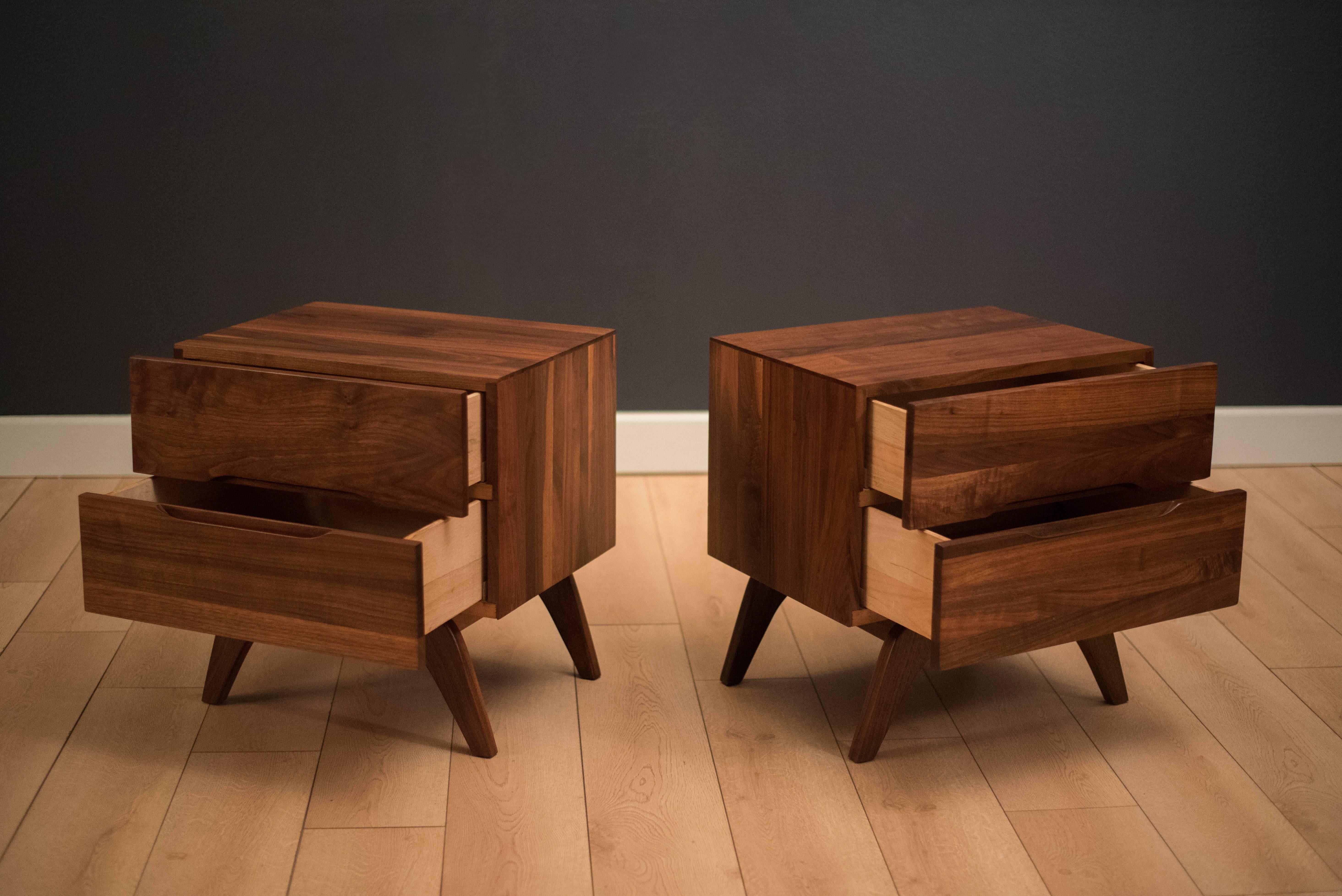 Mid-Century Modern Pair of Midcentury Solid Walnut Nightstands