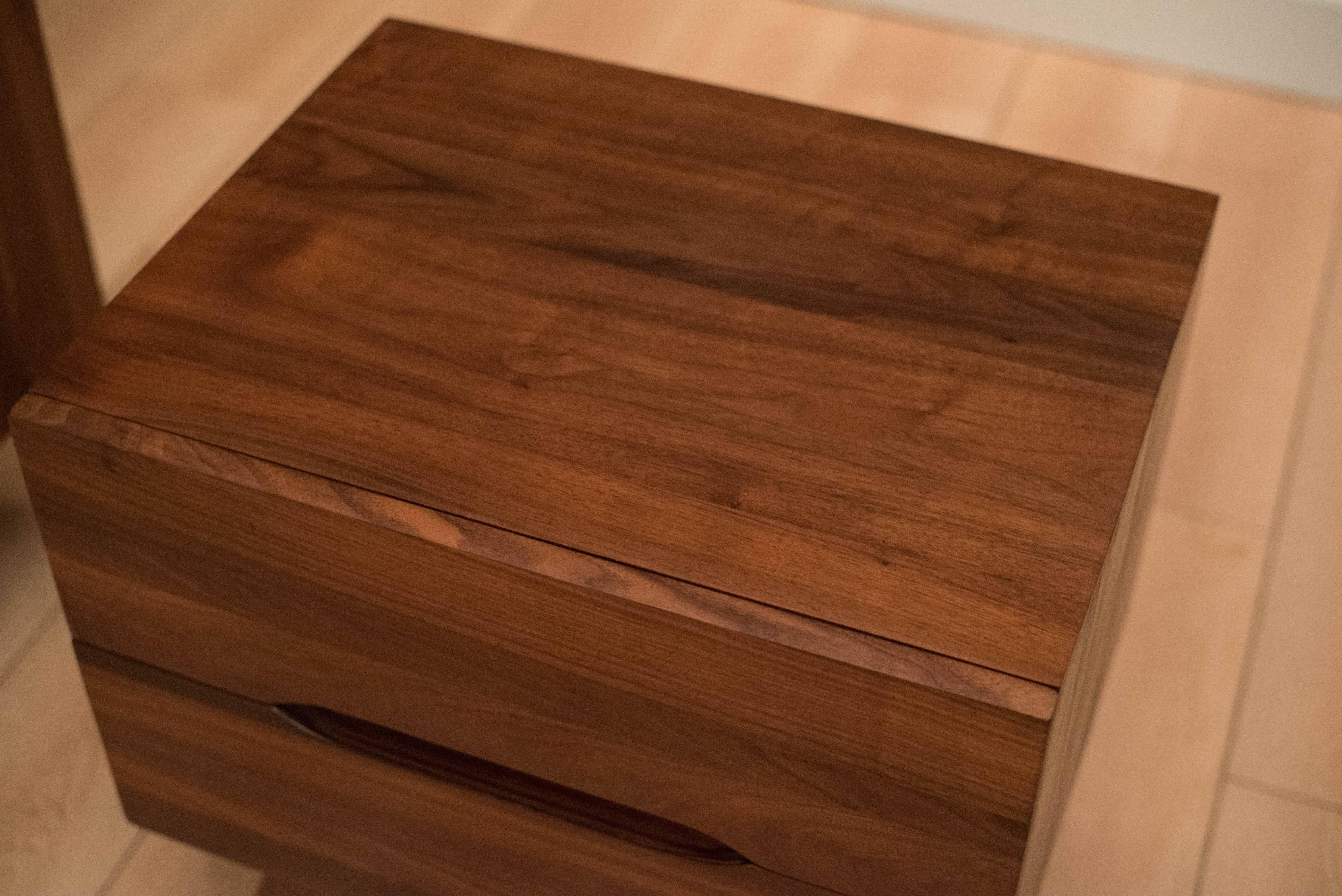 Pair of Midcentury Solid Walnut Nightstands 1