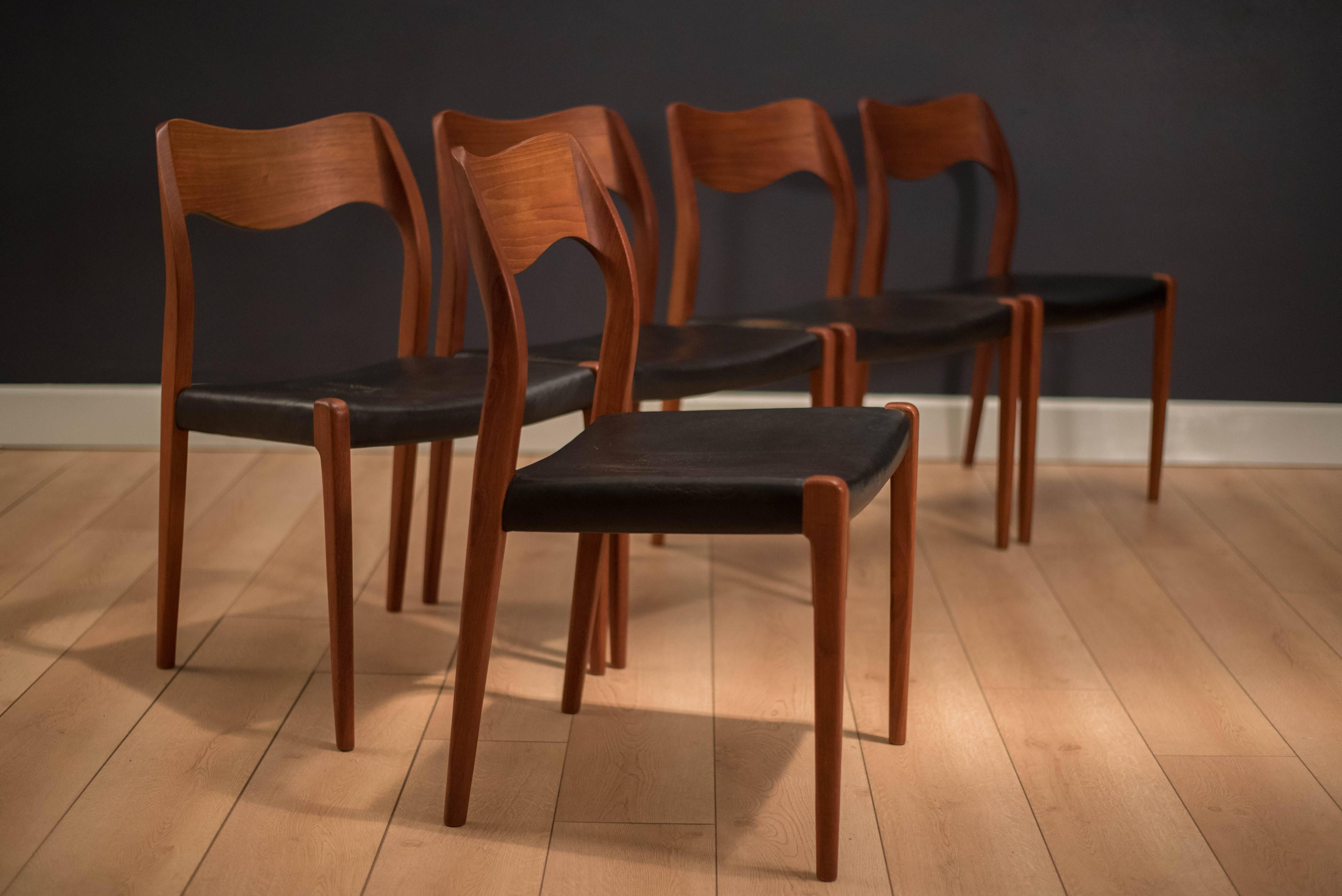 Niels Moller 71 Teak Dining Chairs In Good Condition In San Jose, CA