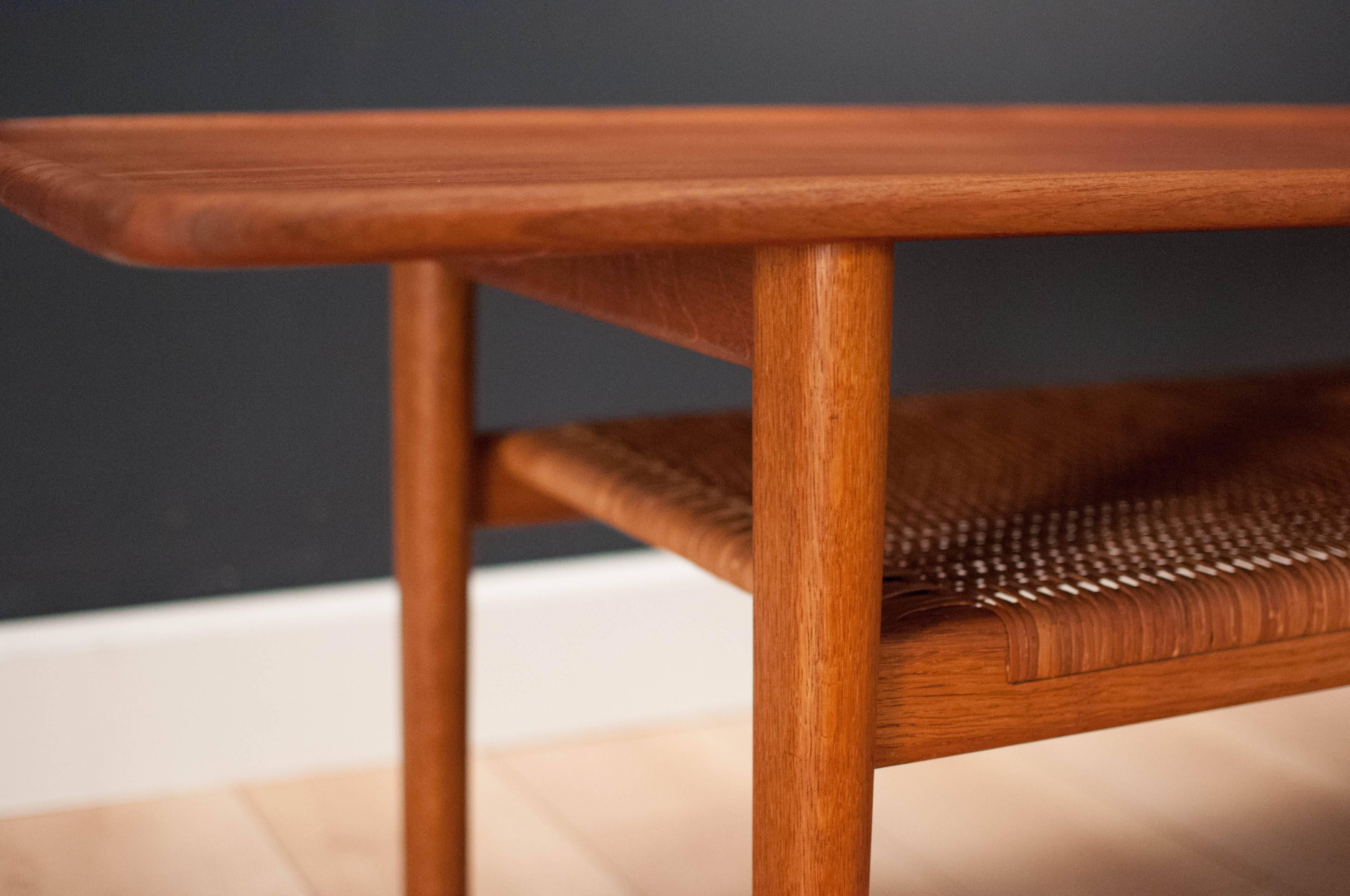 Hans J. Wegner Teak Coffee Table In Good Condition In San Jose, CA