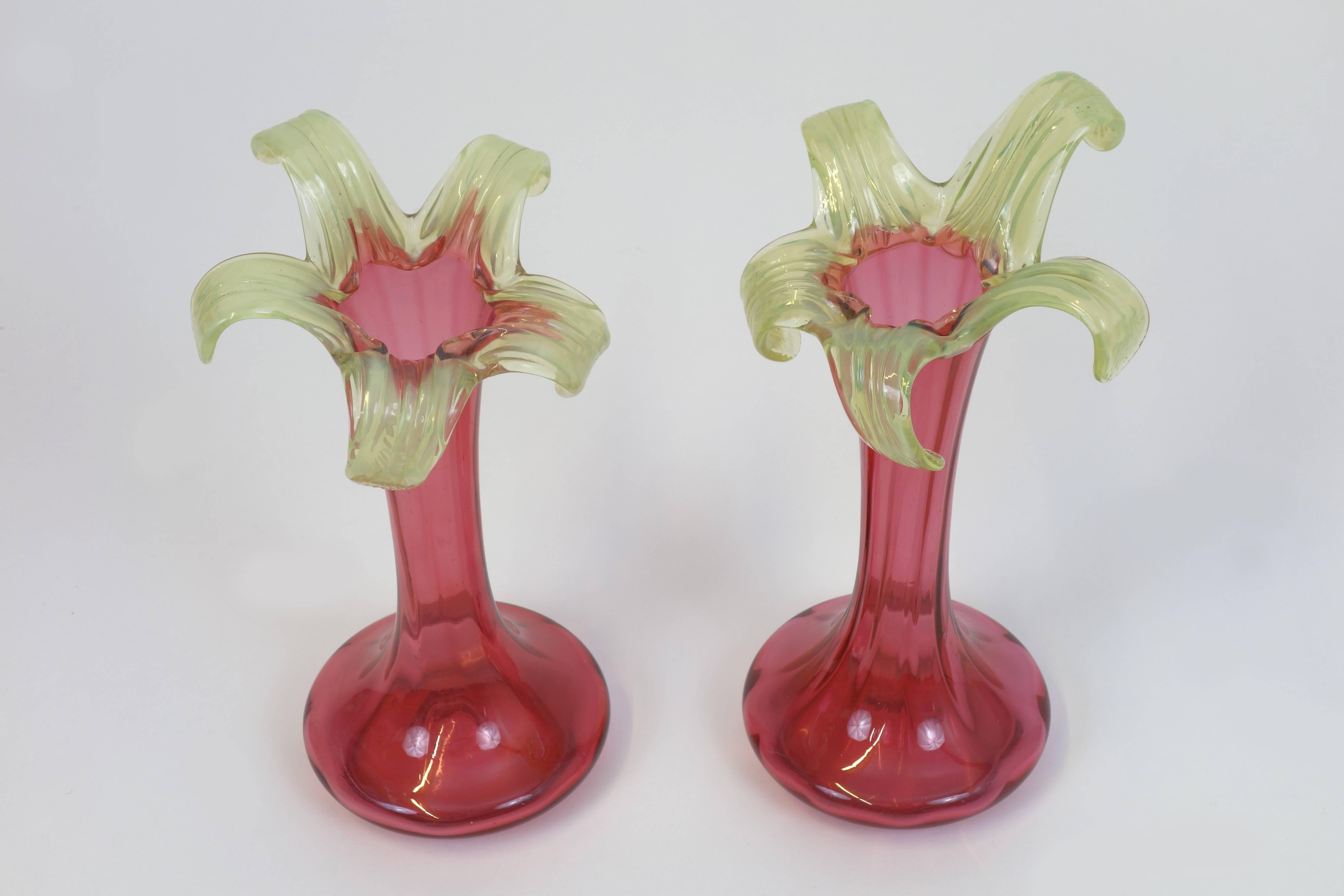 Pair of Vases Art Nouveau In Excellent Condition For Sale In Perchtoldsdorf, AT