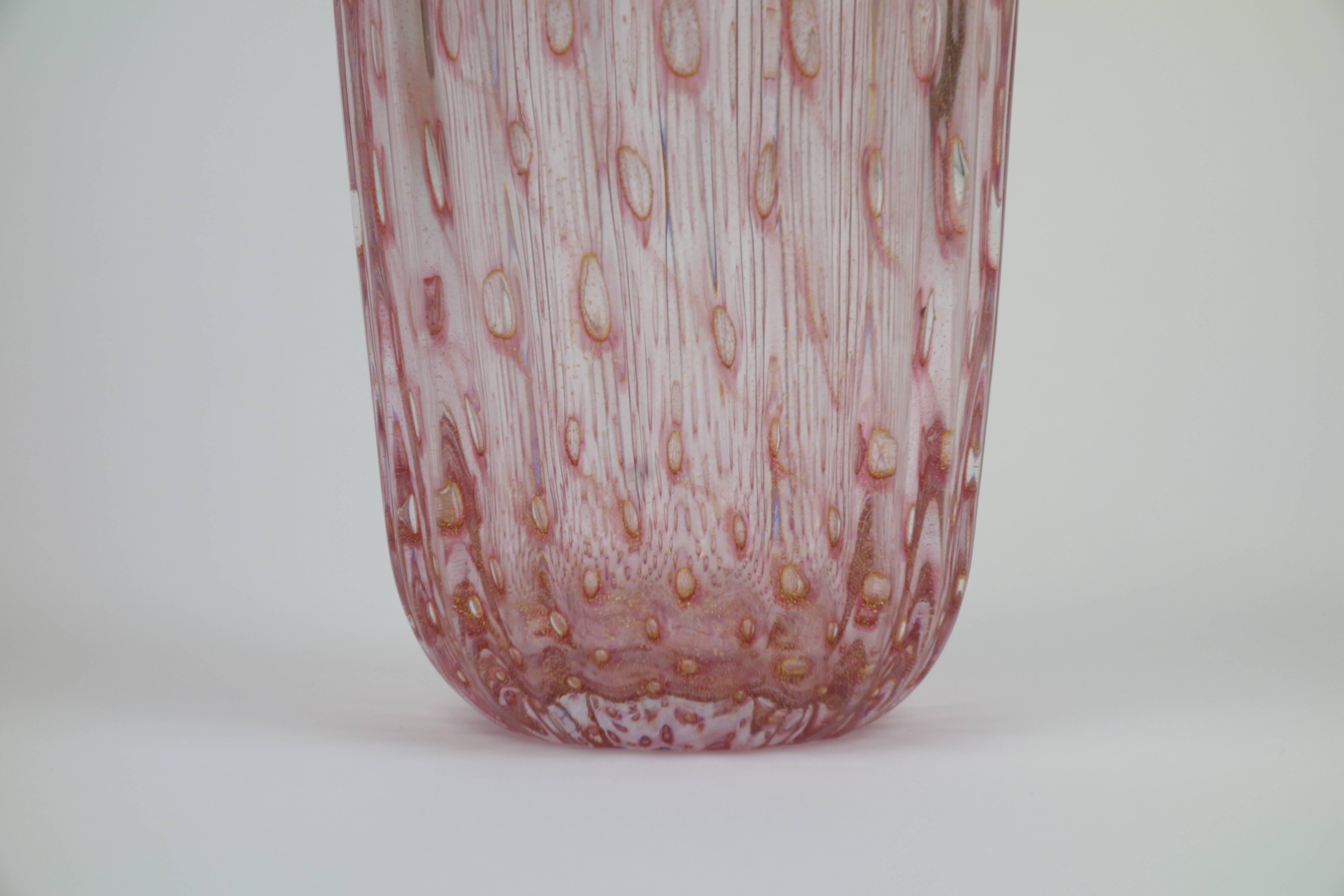 Handblown Fluted Murano Glass Vase by Fratelli Toso, Italy, 1950 In Excellent Condition For Sale In Perchtoldsdorf, AT