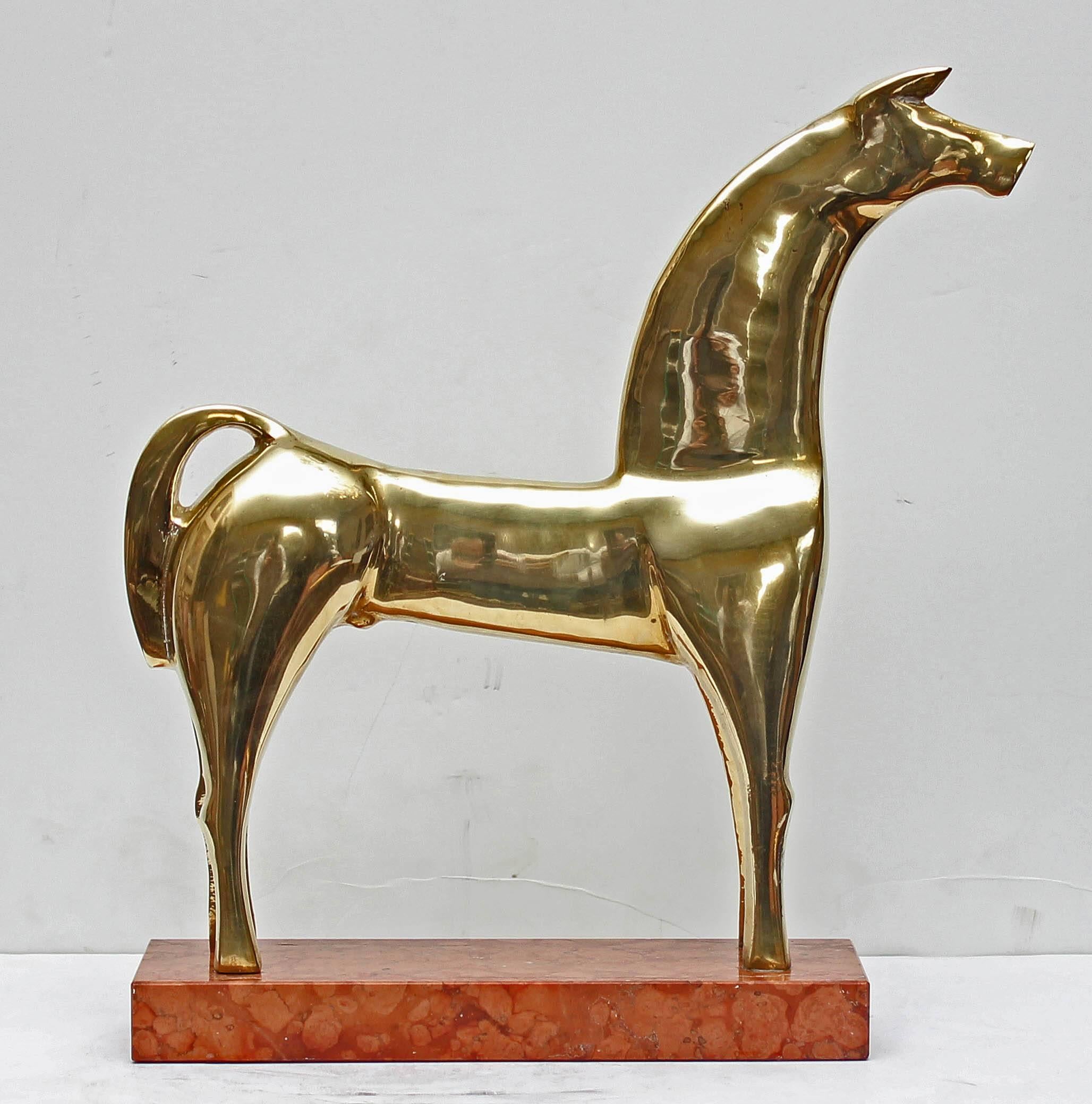 Modernist brass horse sculpture. Heavy brass-mounted on rouge marble base, circa 1960s.