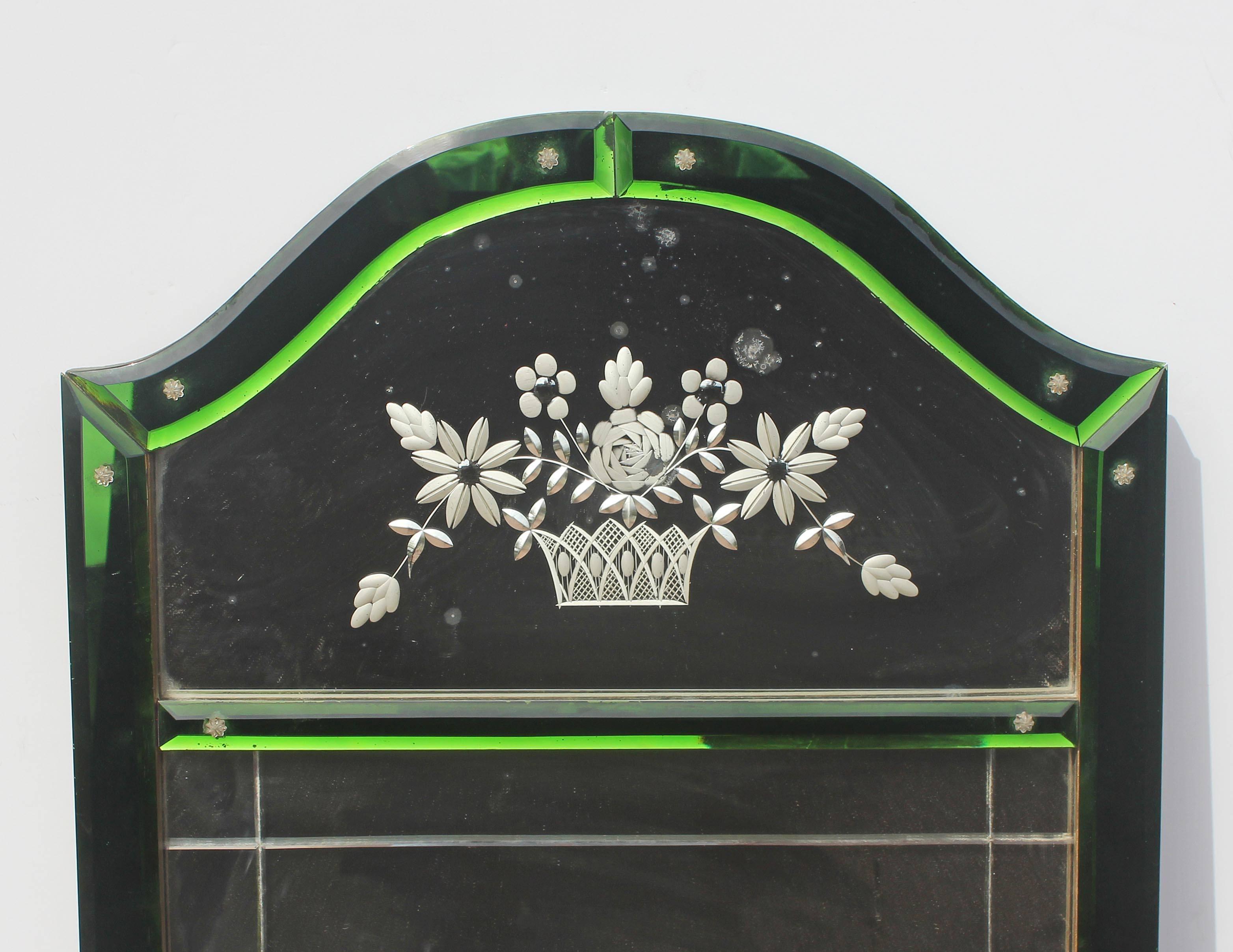 Venetian glass etched mirror. Bevelled and etched. Unusual emerald green glass side panels, Italian, circa 1920s.