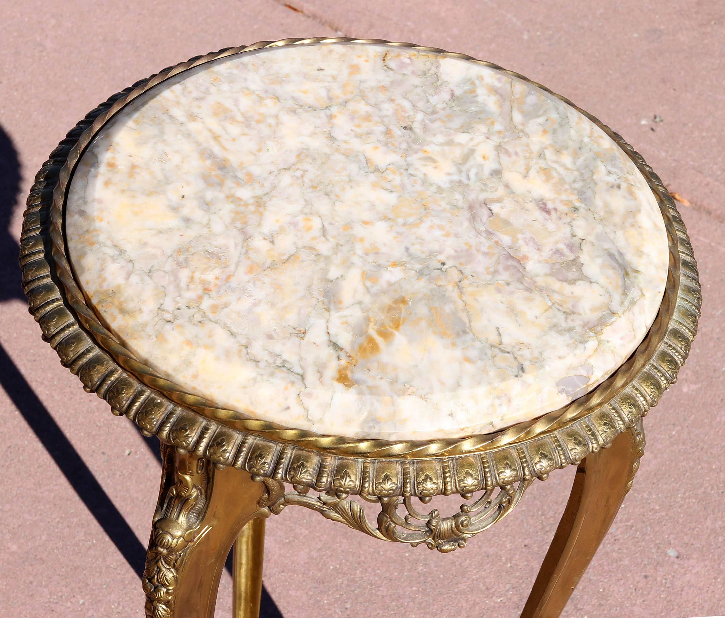 Louis XV Style Brass and Marble Pedestal Side Table In Good Condition In Rochester, NY